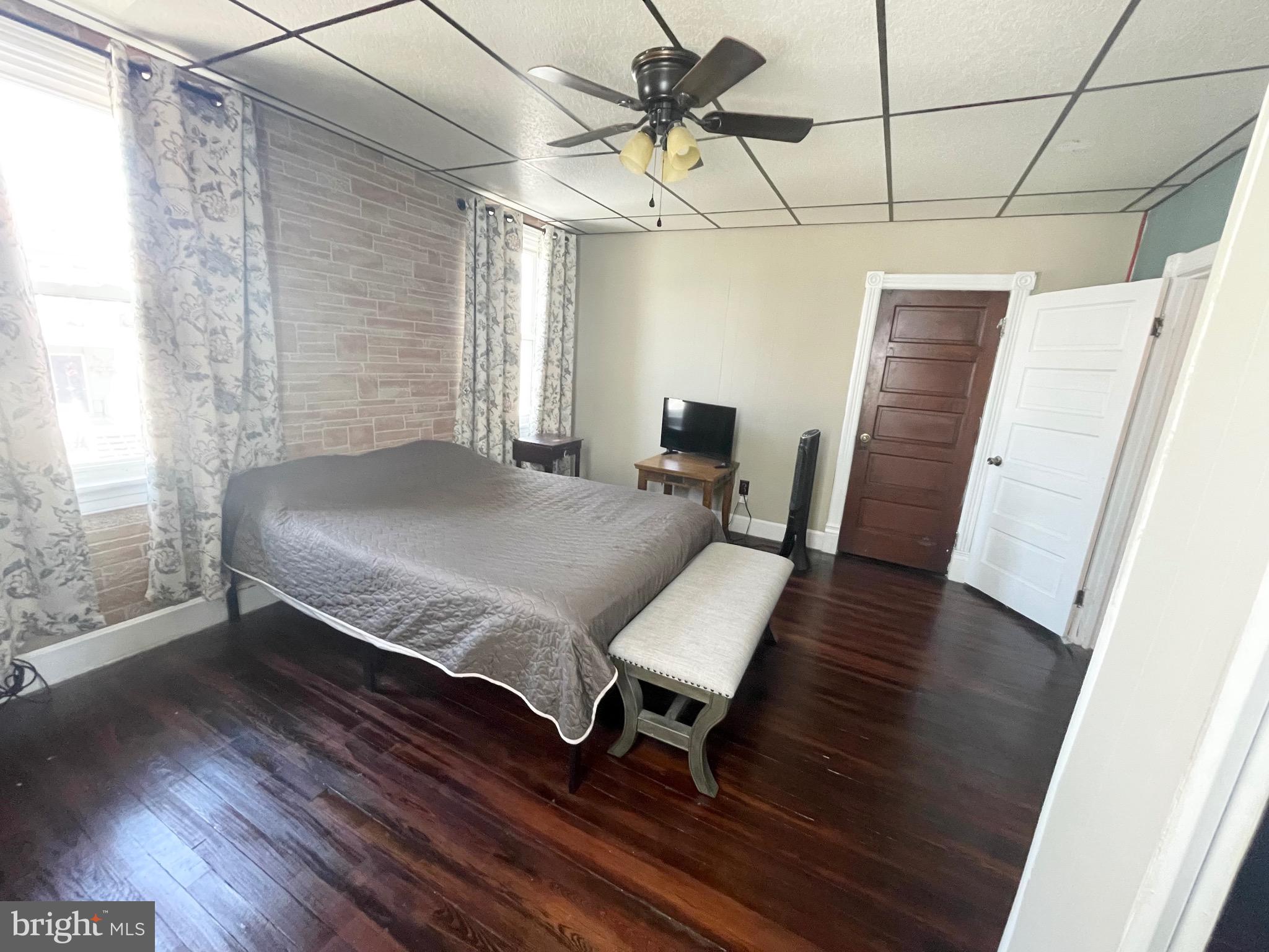 WEST END - Residential