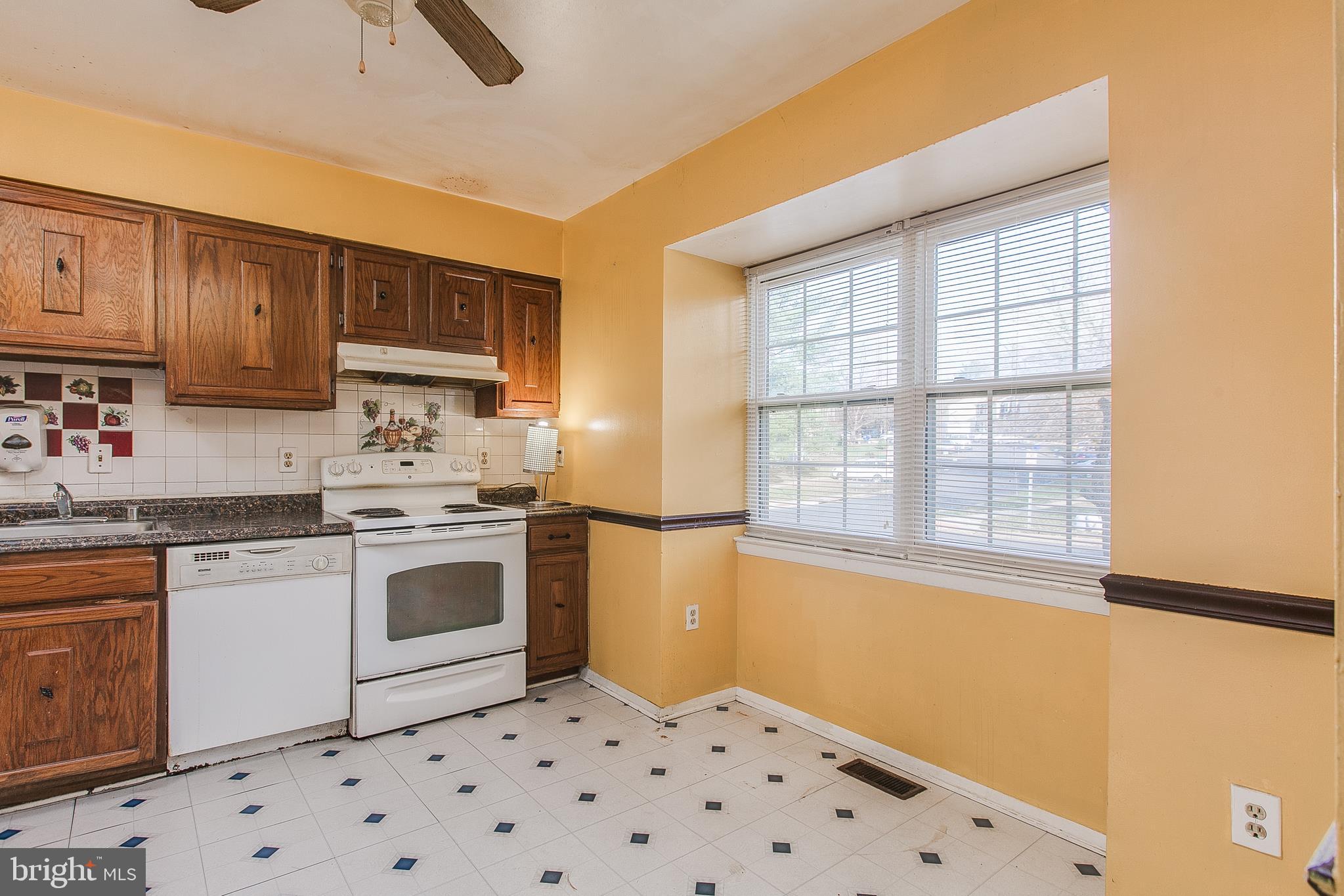 EMORY GROVE HILLS - Residential