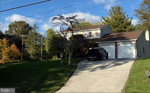 Photo for 2821 VILLAGE GREEN LANE