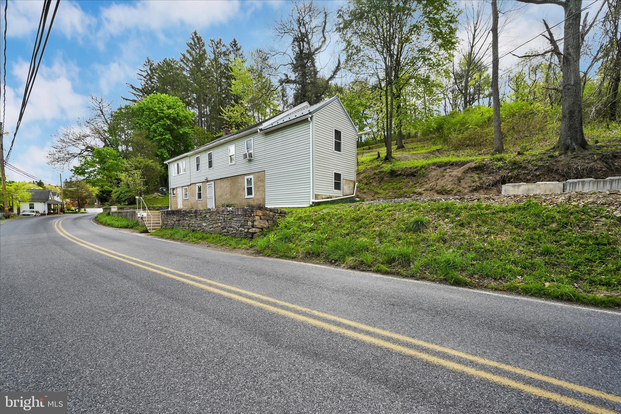 POTTSVILLE - Residential