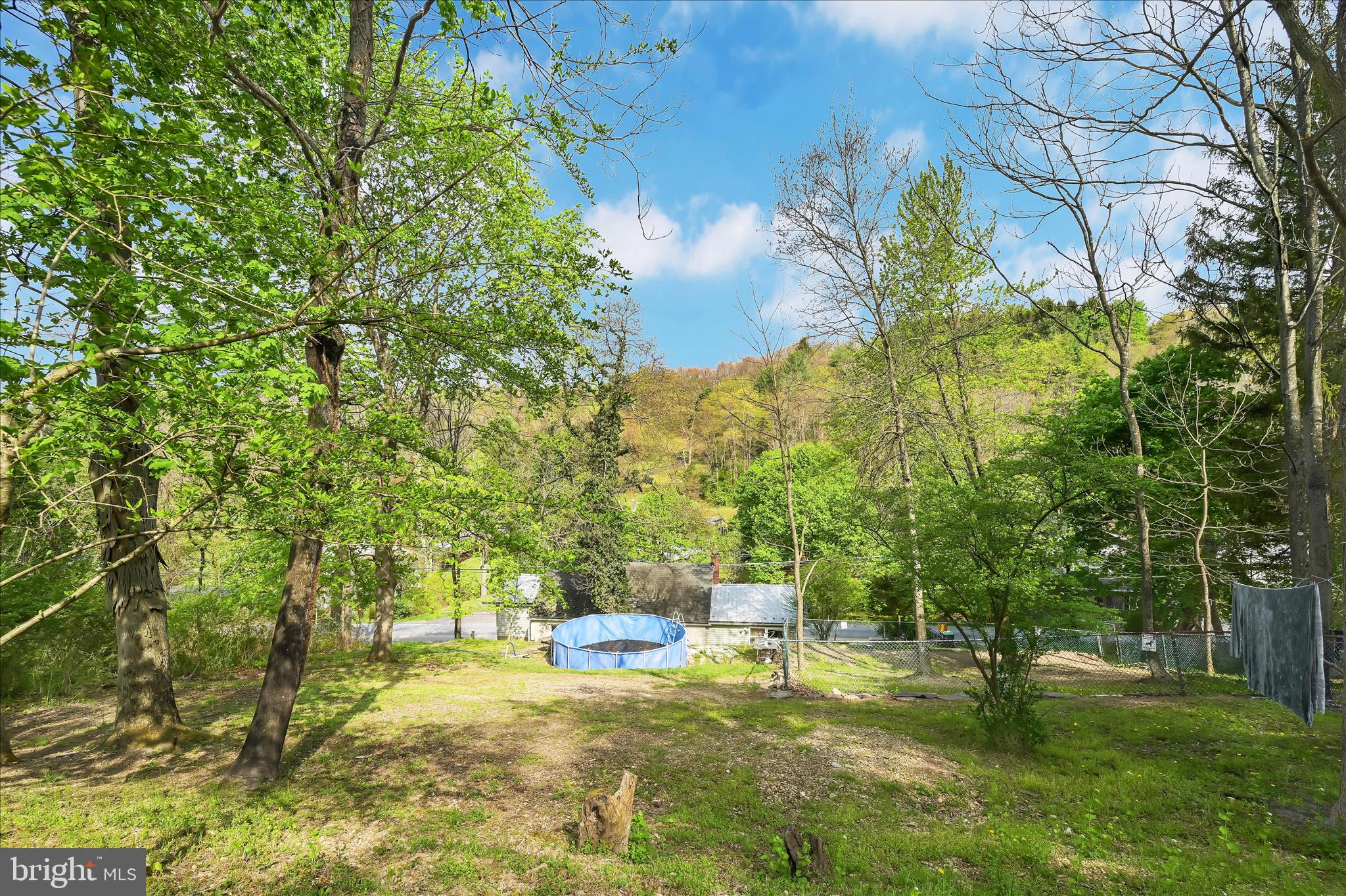 POTTSVILLE - Residential