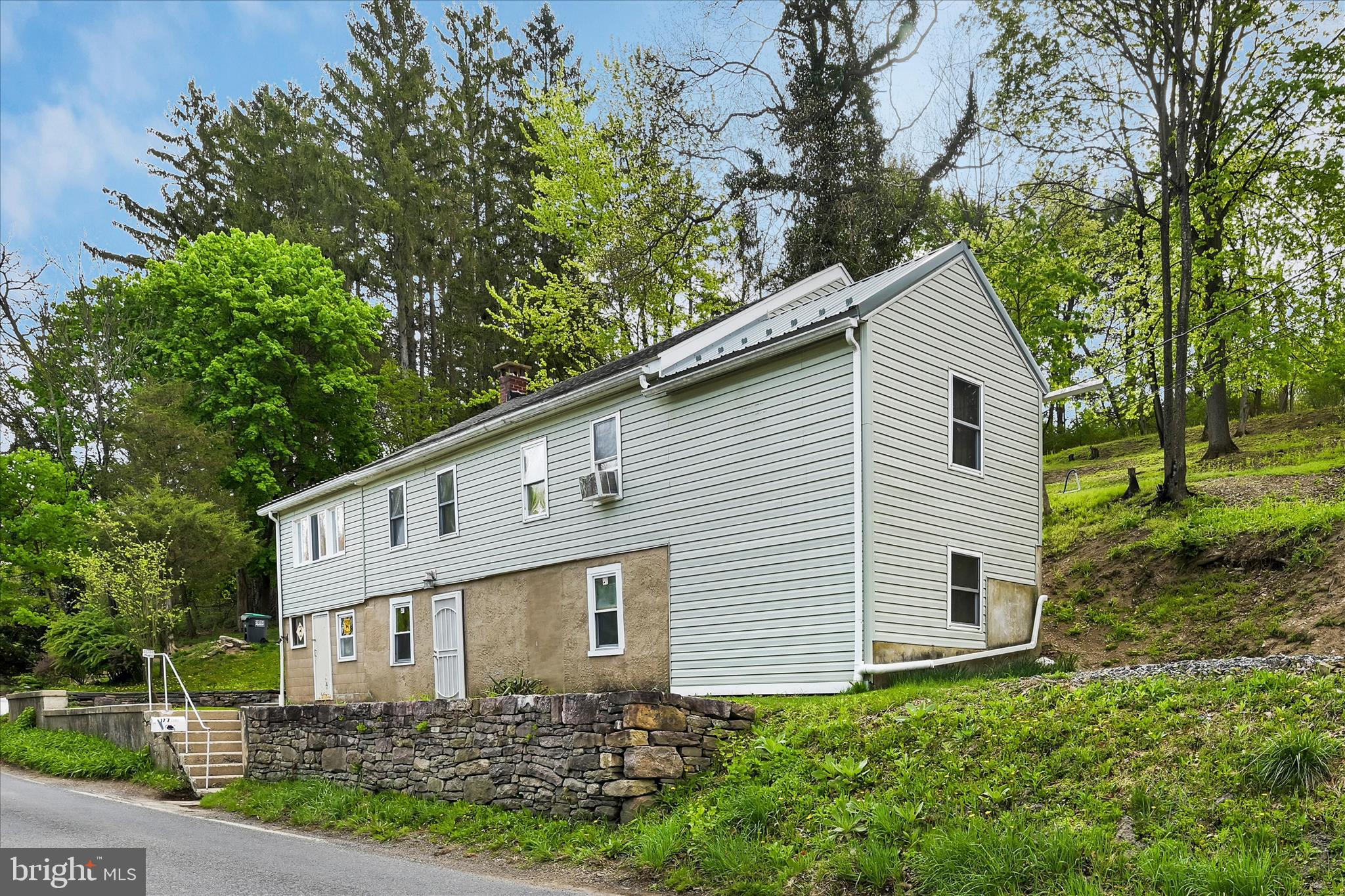 POTTSVILLE - Residential