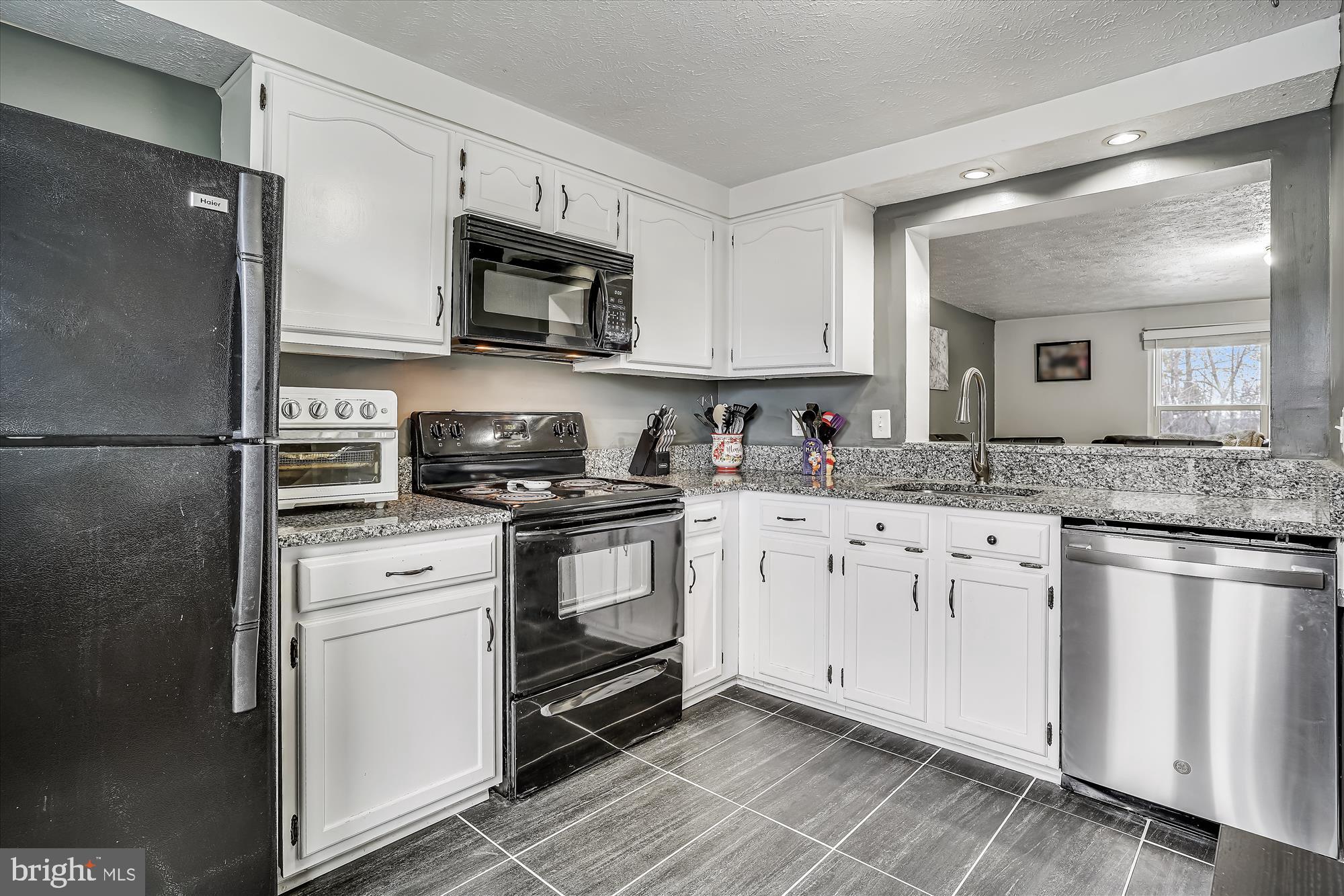 NEW BRITAIN - Residential