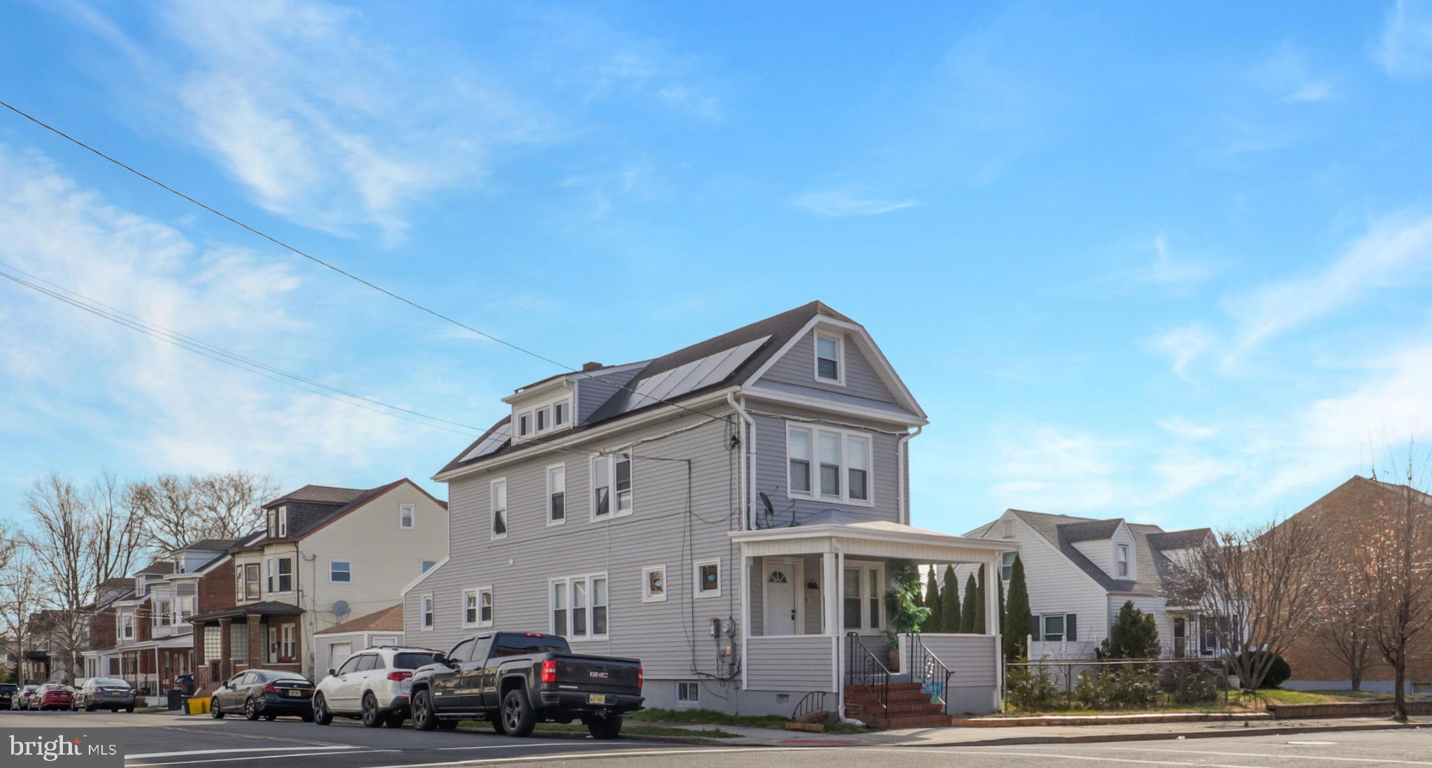 726 PLUM STREET