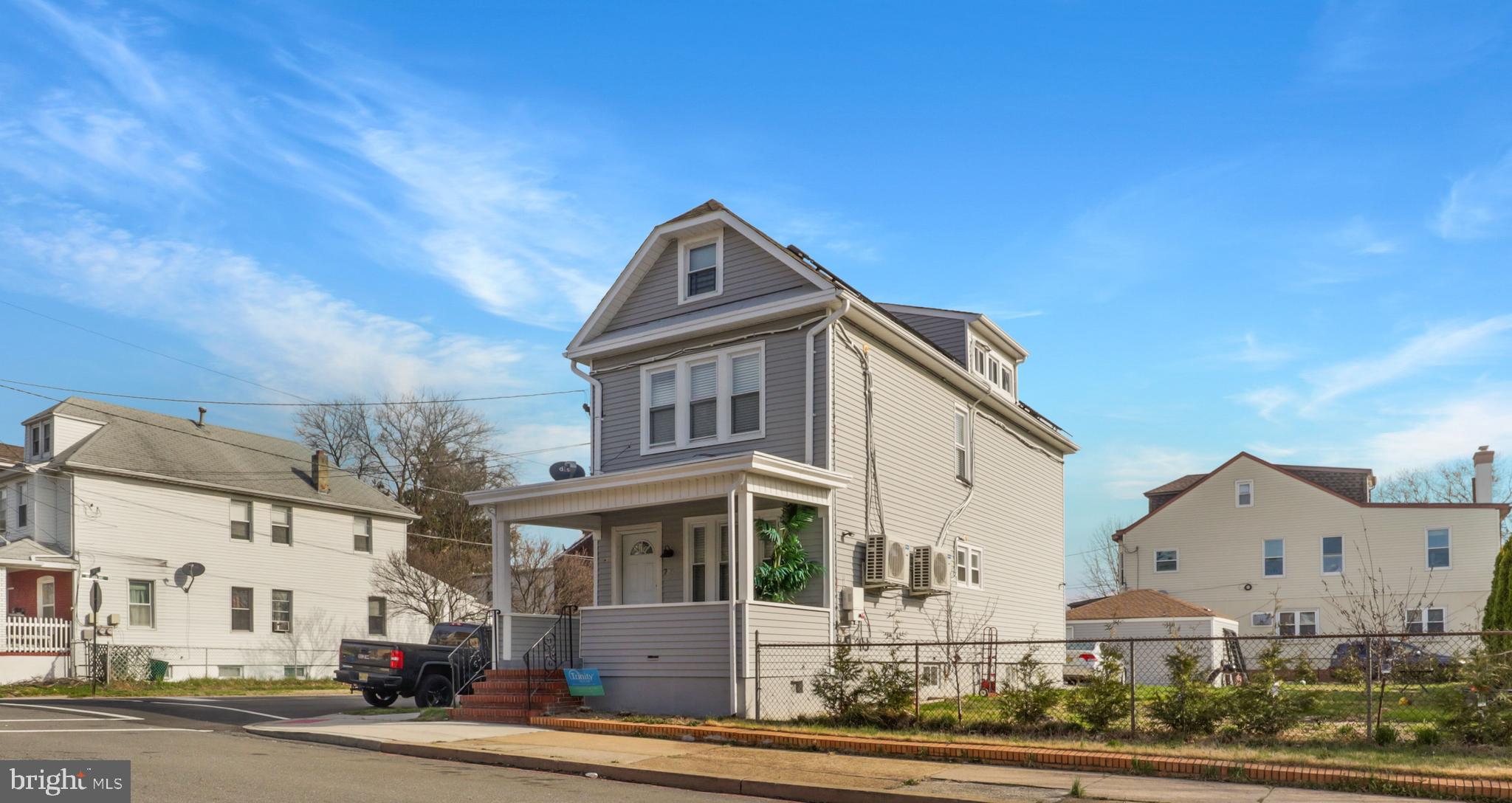 726 PLUM STREET