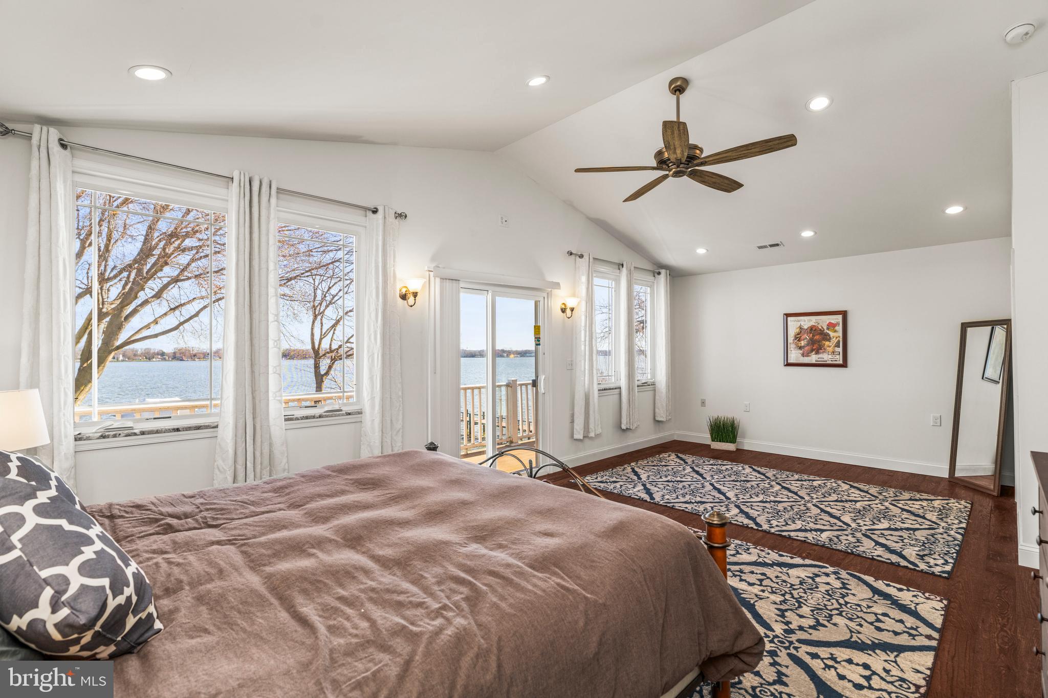 GLENHURST - Residential