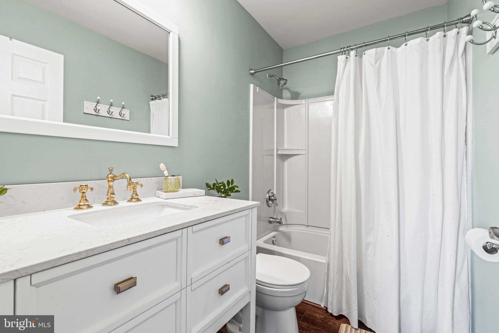 GLENHURST - Residential