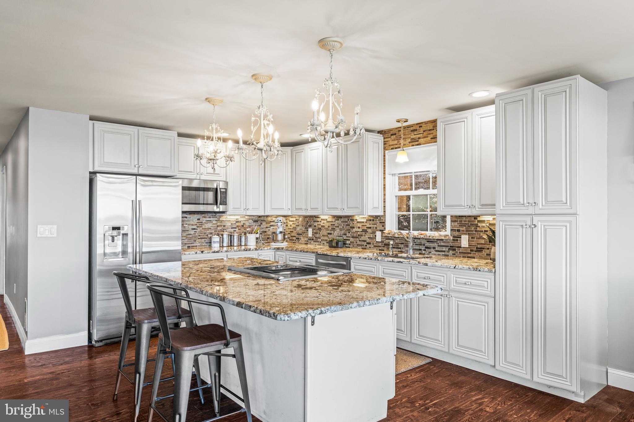 GLENHURST - Residential