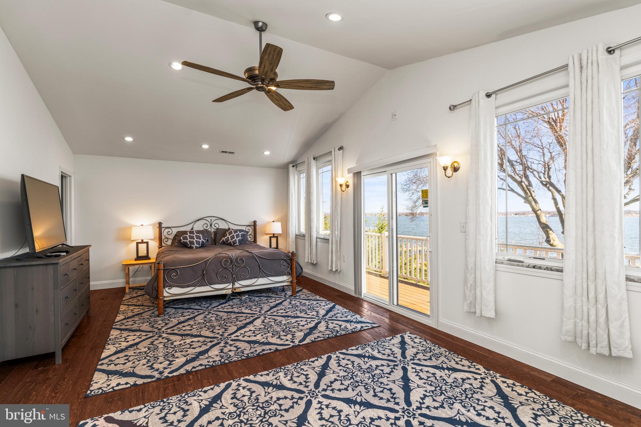 GLENHURST - Residential