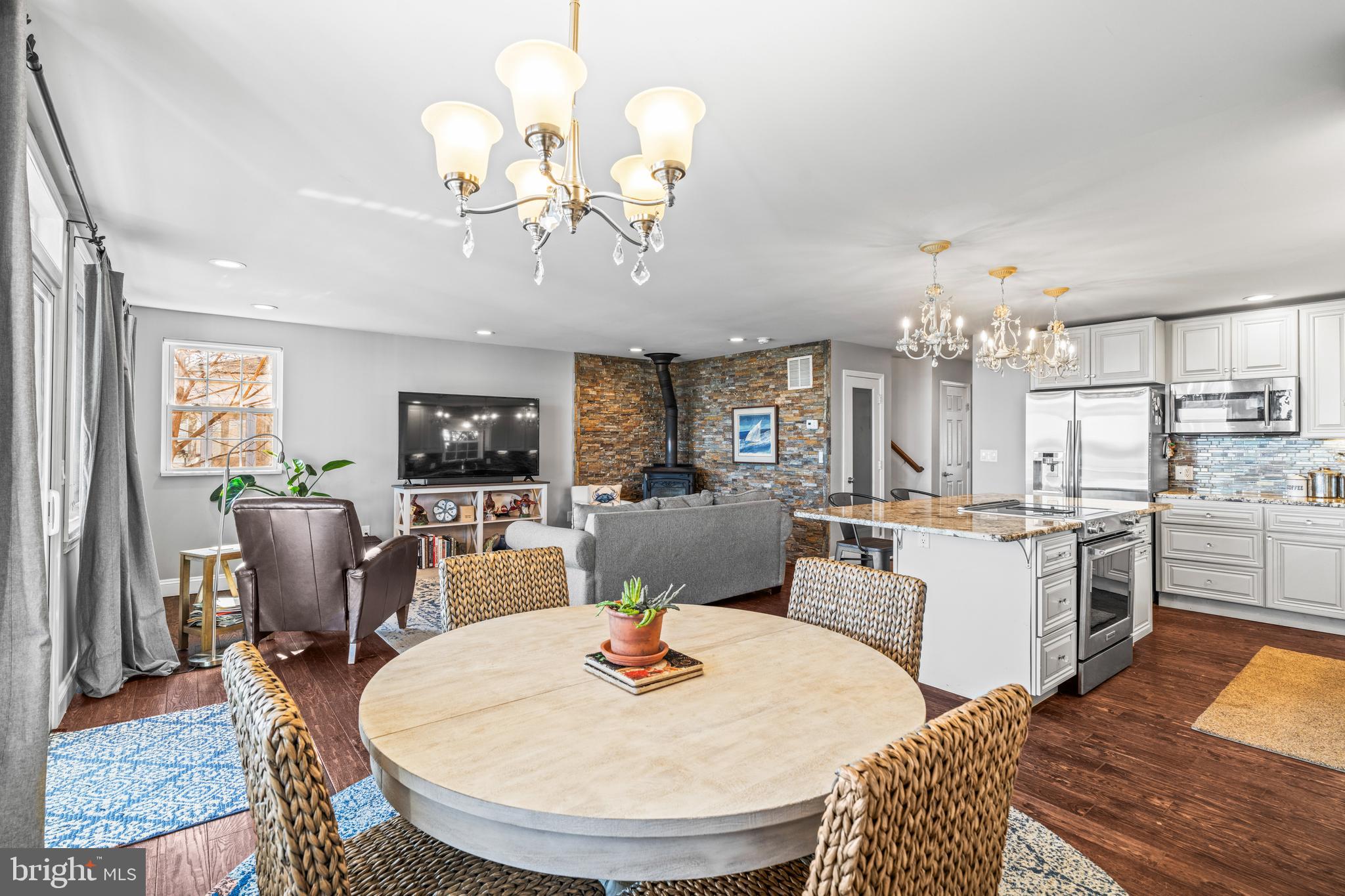 GLENHURST - Residential