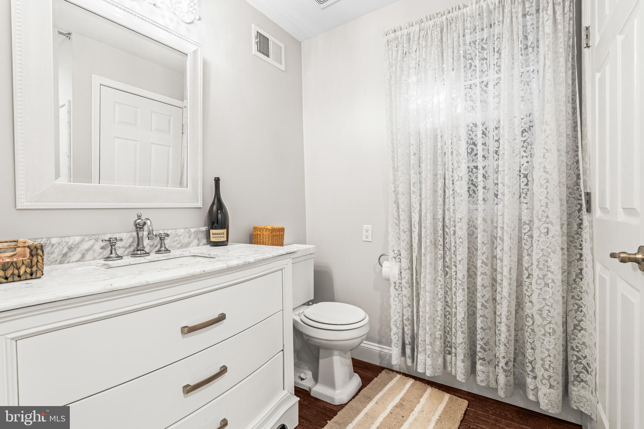 GLENHURST - Residential