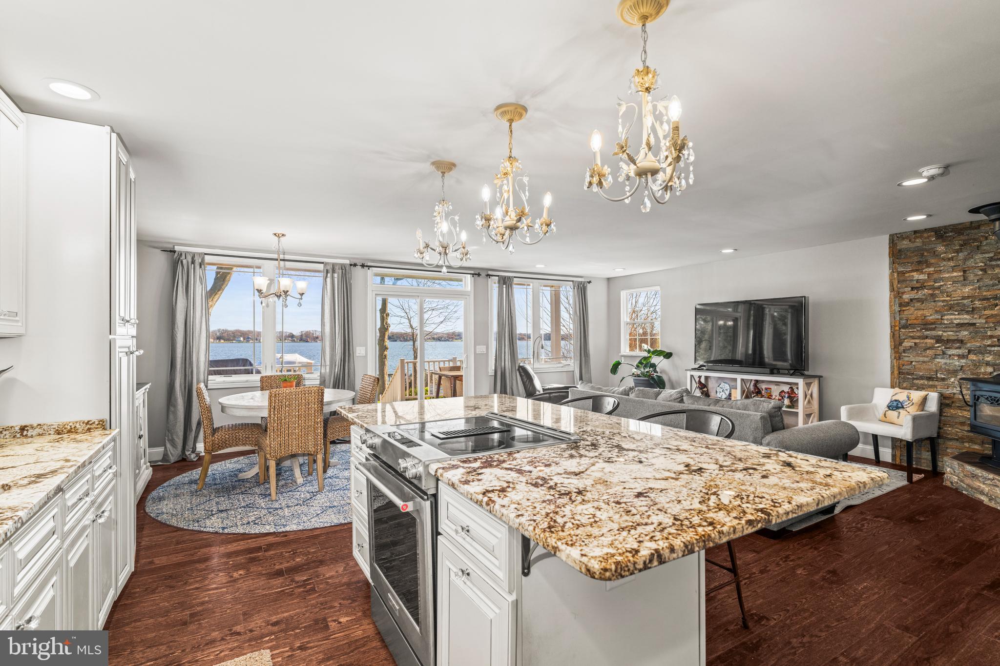 GLENHURST - Residential