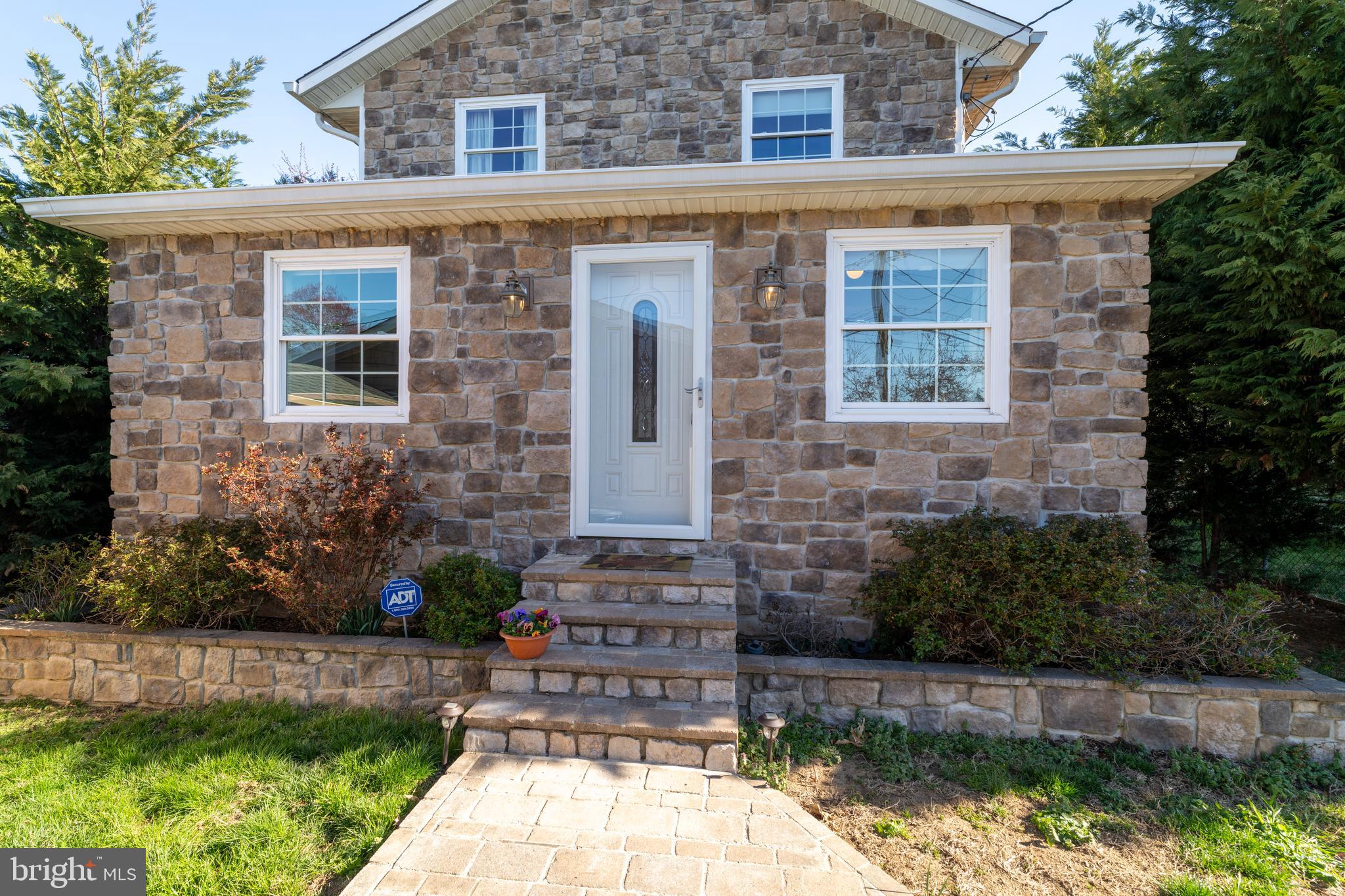 GLENHURST - Residential