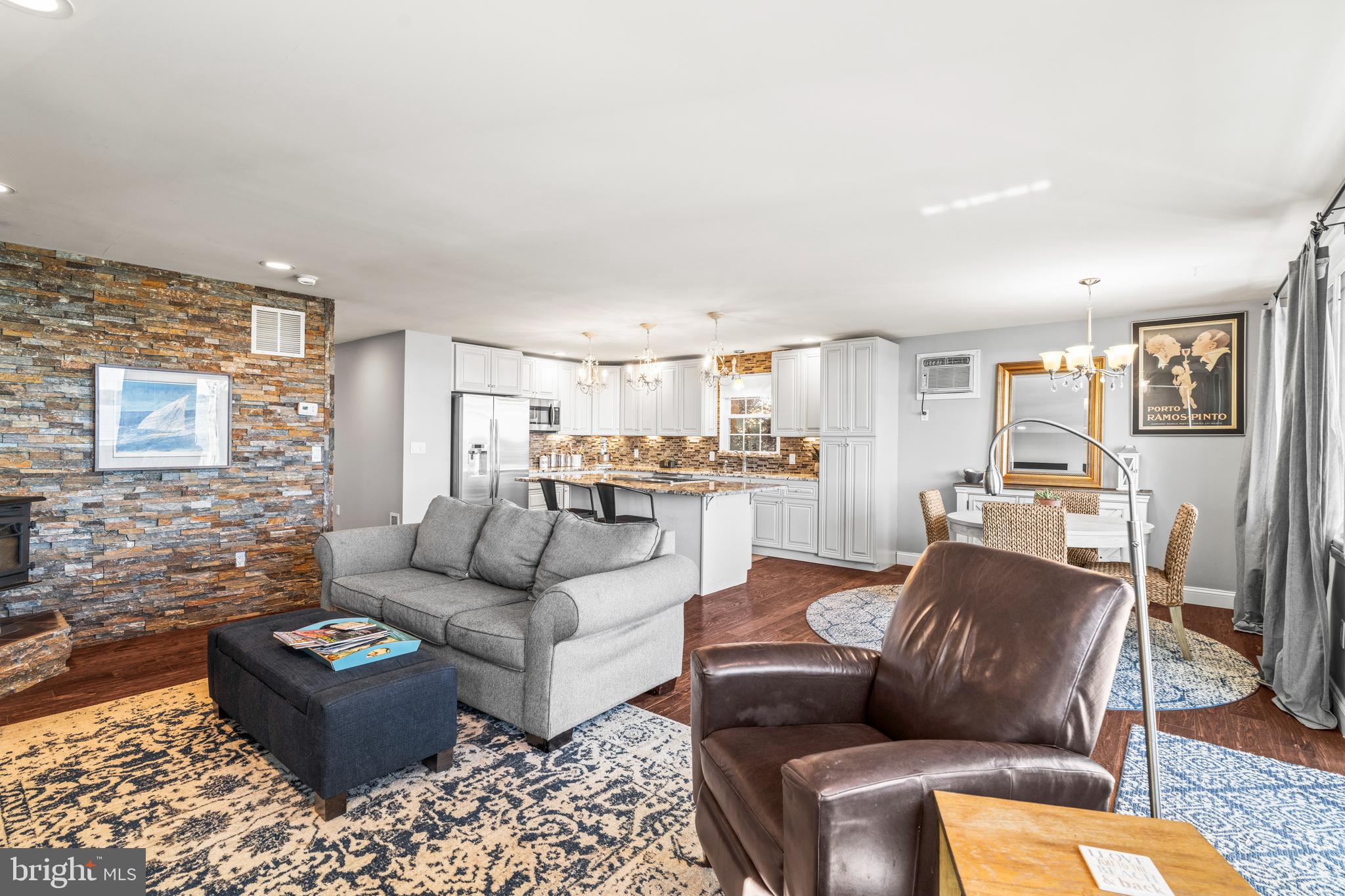 GLENHURST - Residential