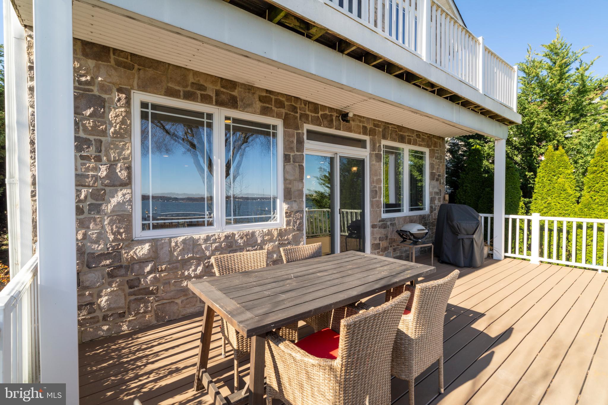 GLENHURST - Residential