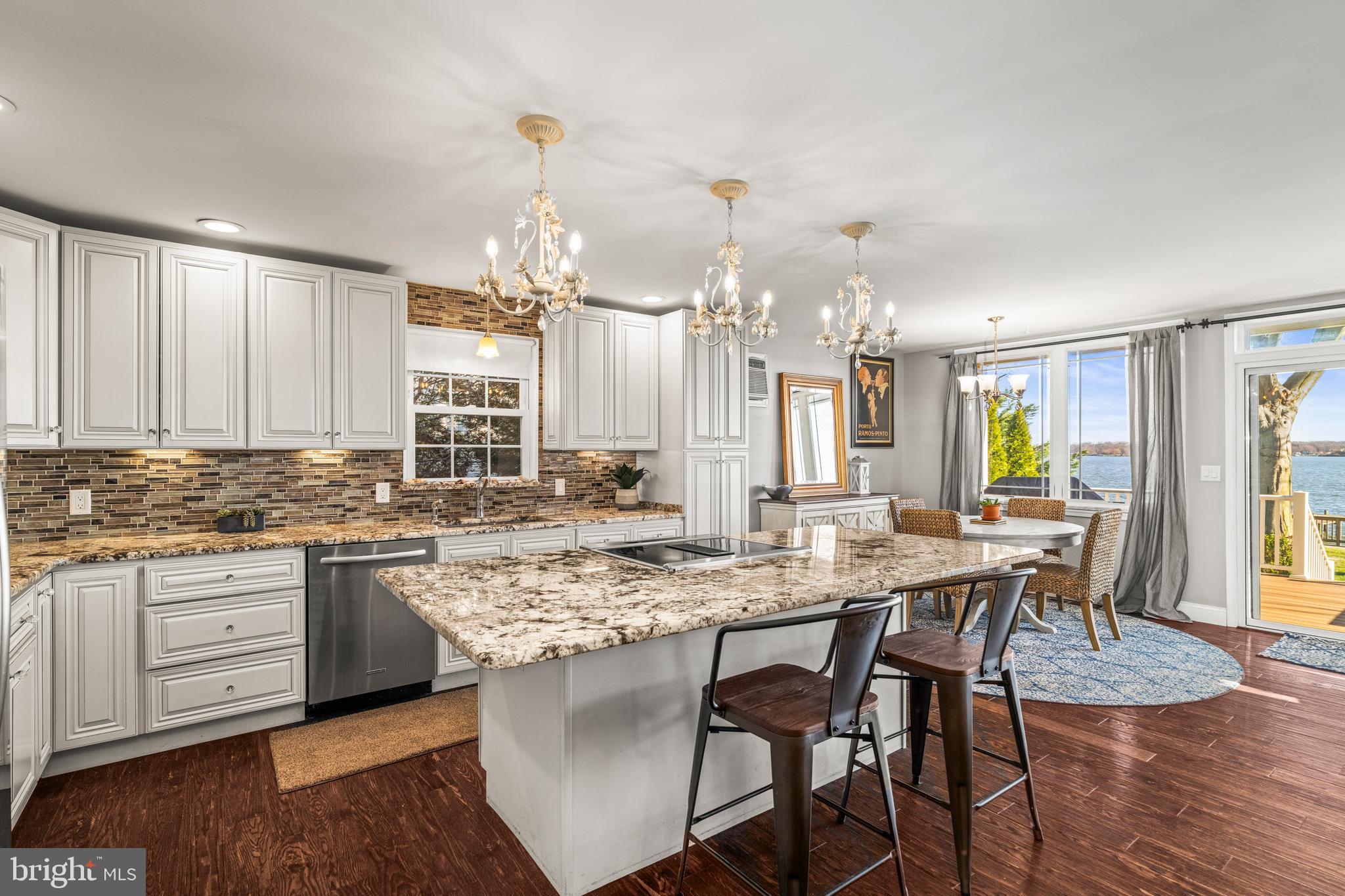 GLENHURST - Residential