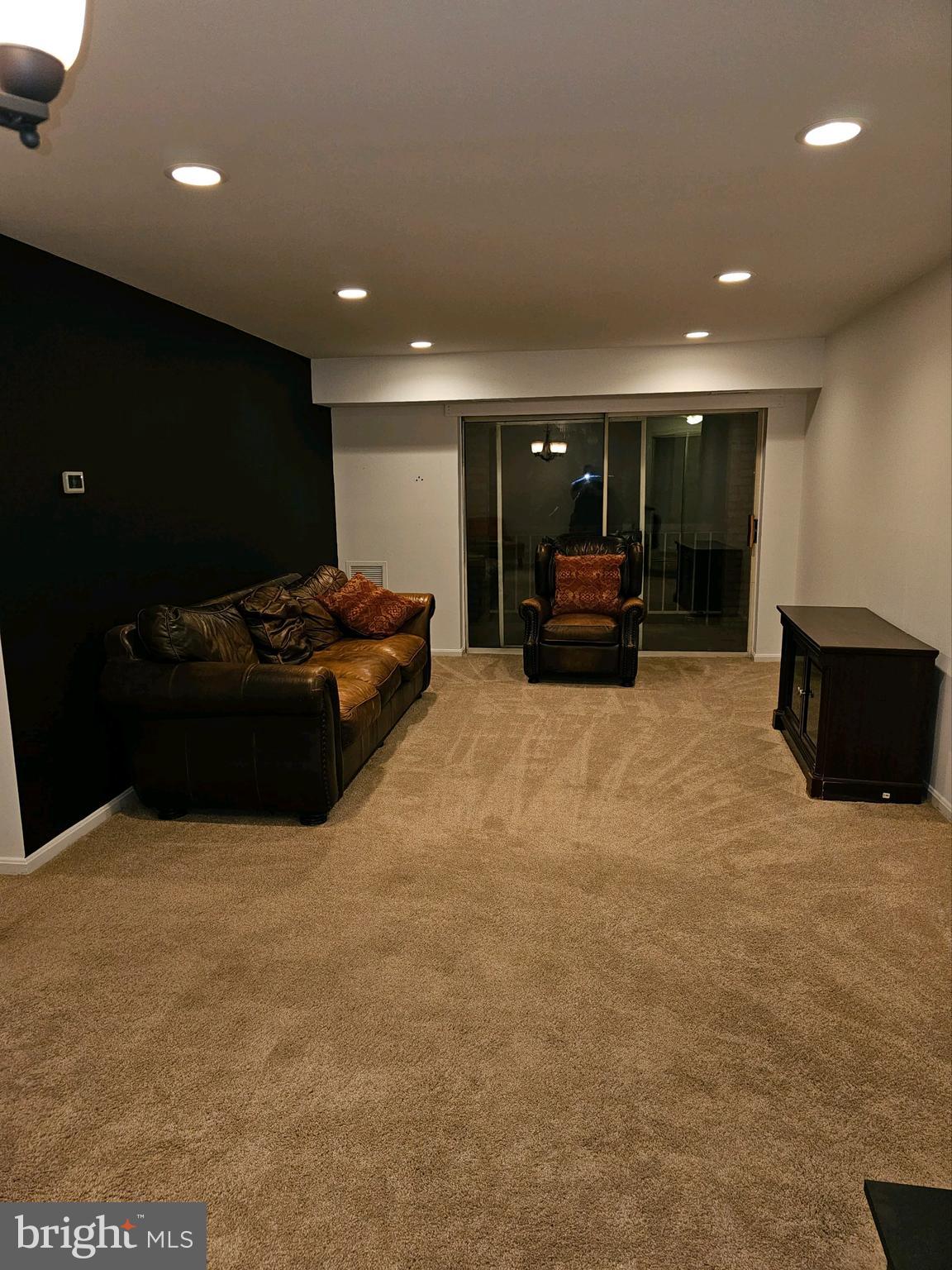 BURKE COVE - Residential