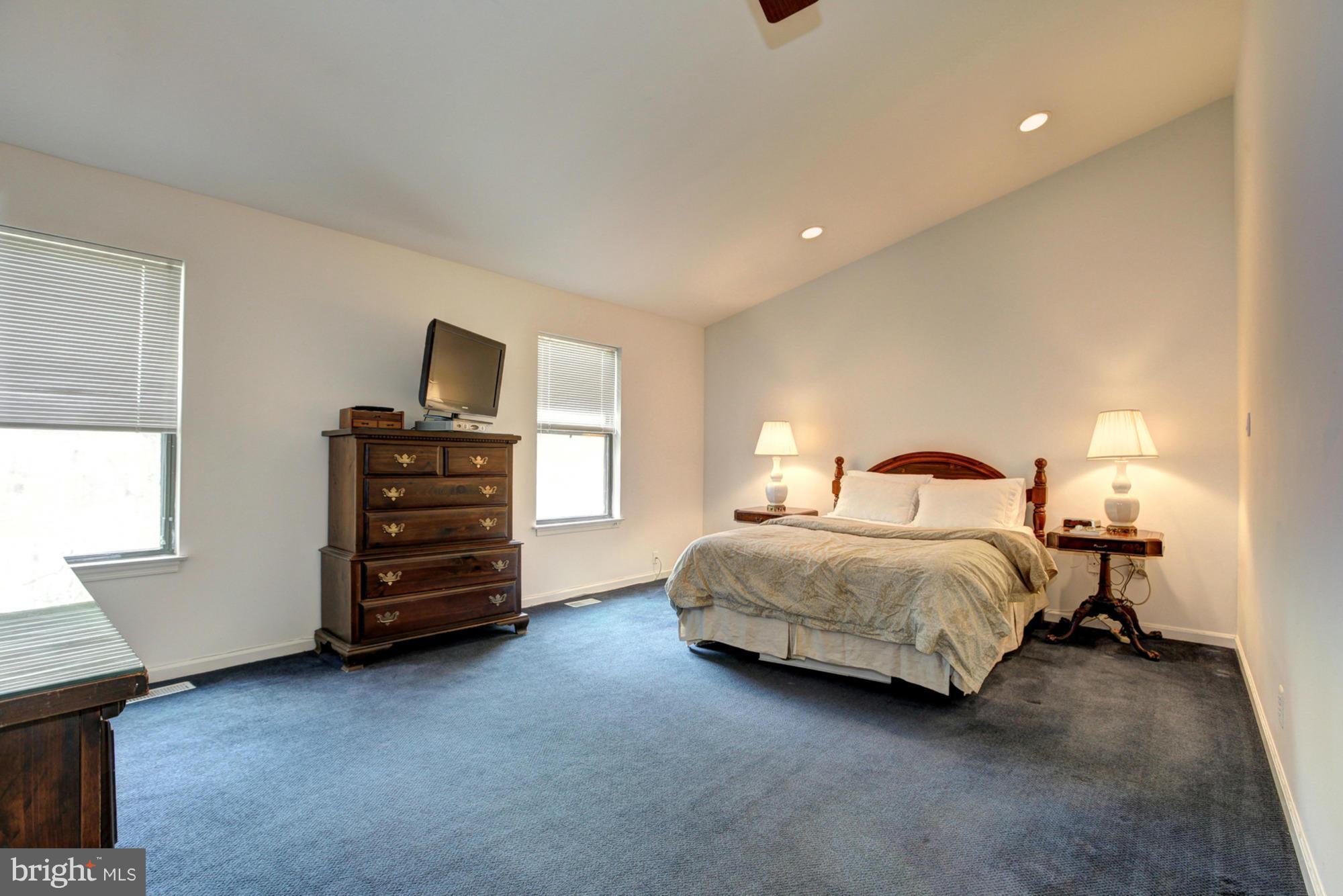 CABIN JOHN PARK - Residential