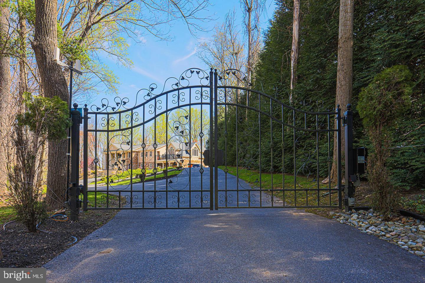 OWINGS MILLS - Residential