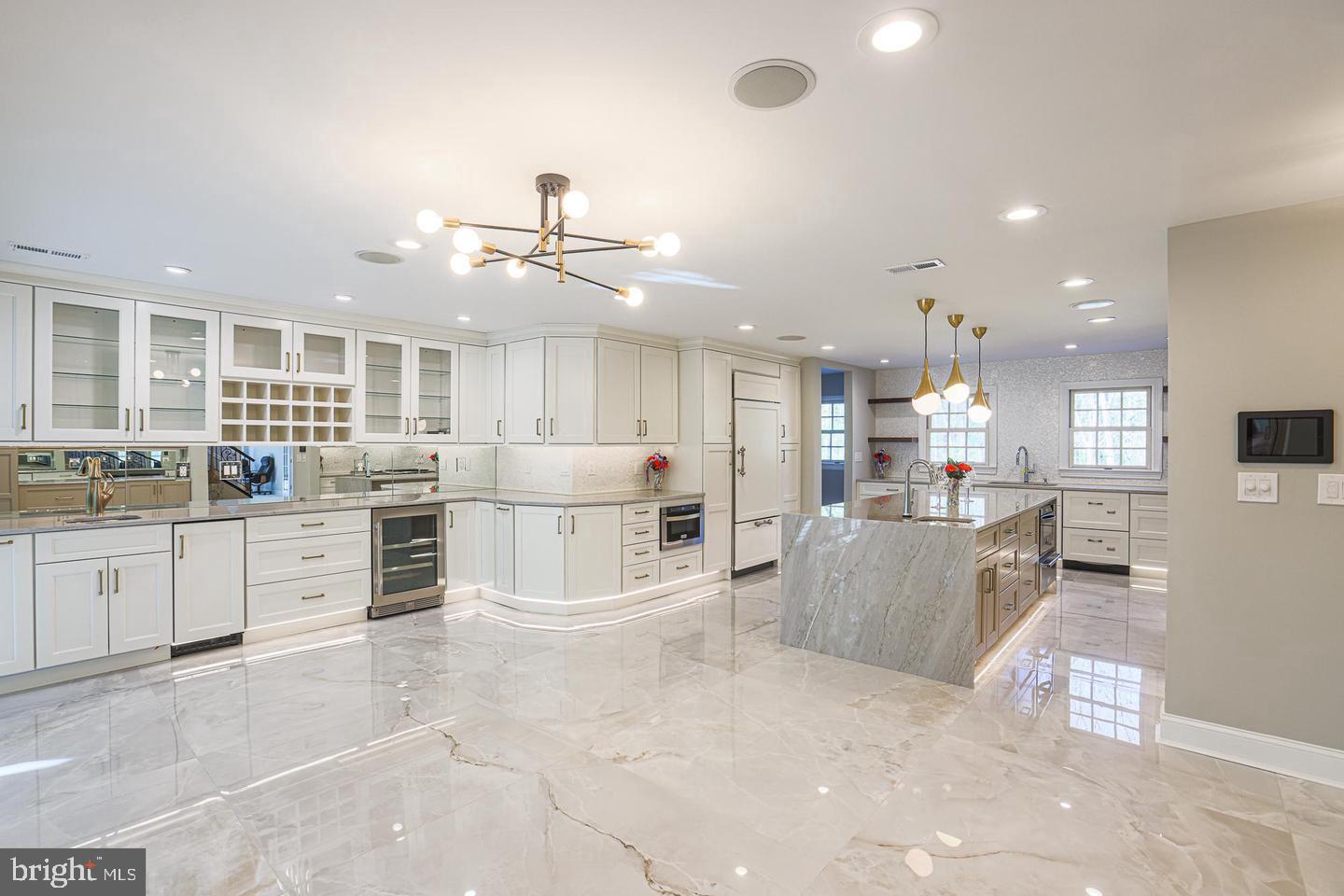 OWINGS MILLS - Residential