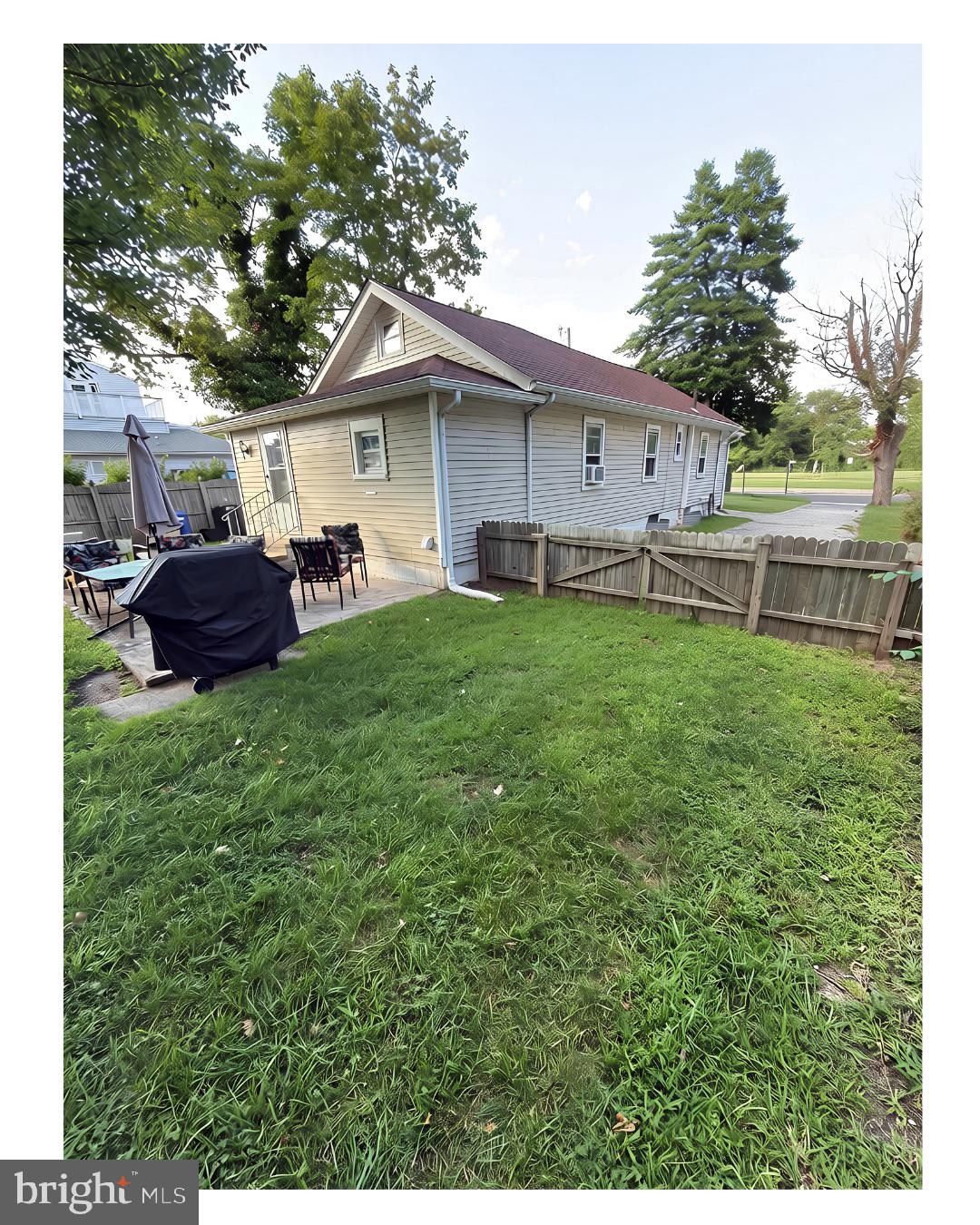 14 E PIERSON AVENUE