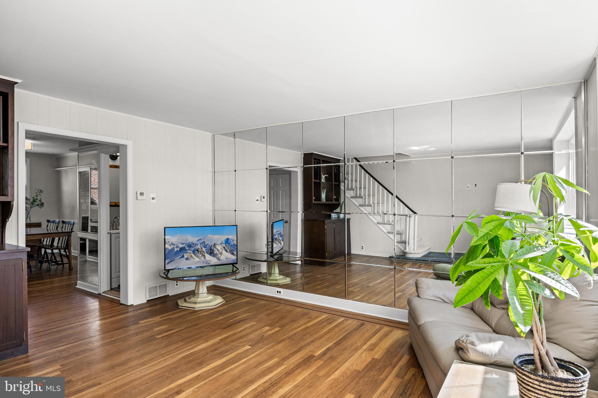454 WOODLAWN TERRACE