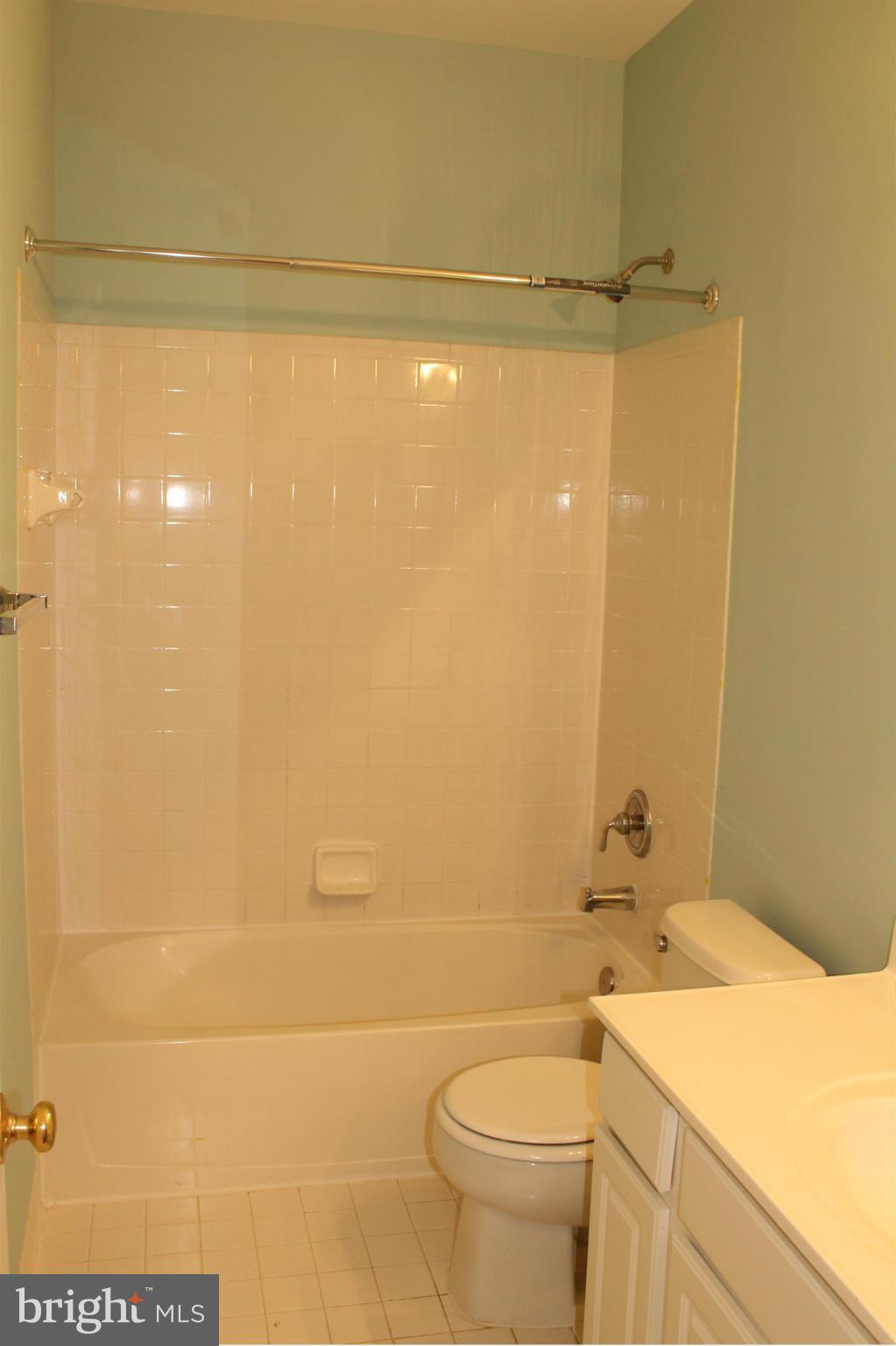 GREAT FALLS CHASE - Residential Lease