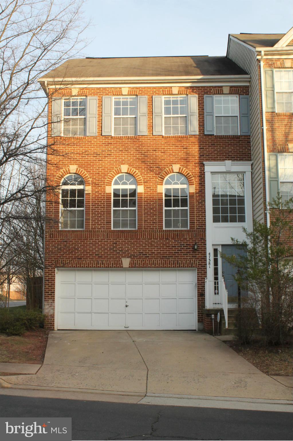 GREAT FALLS CHASE - Residential Lease