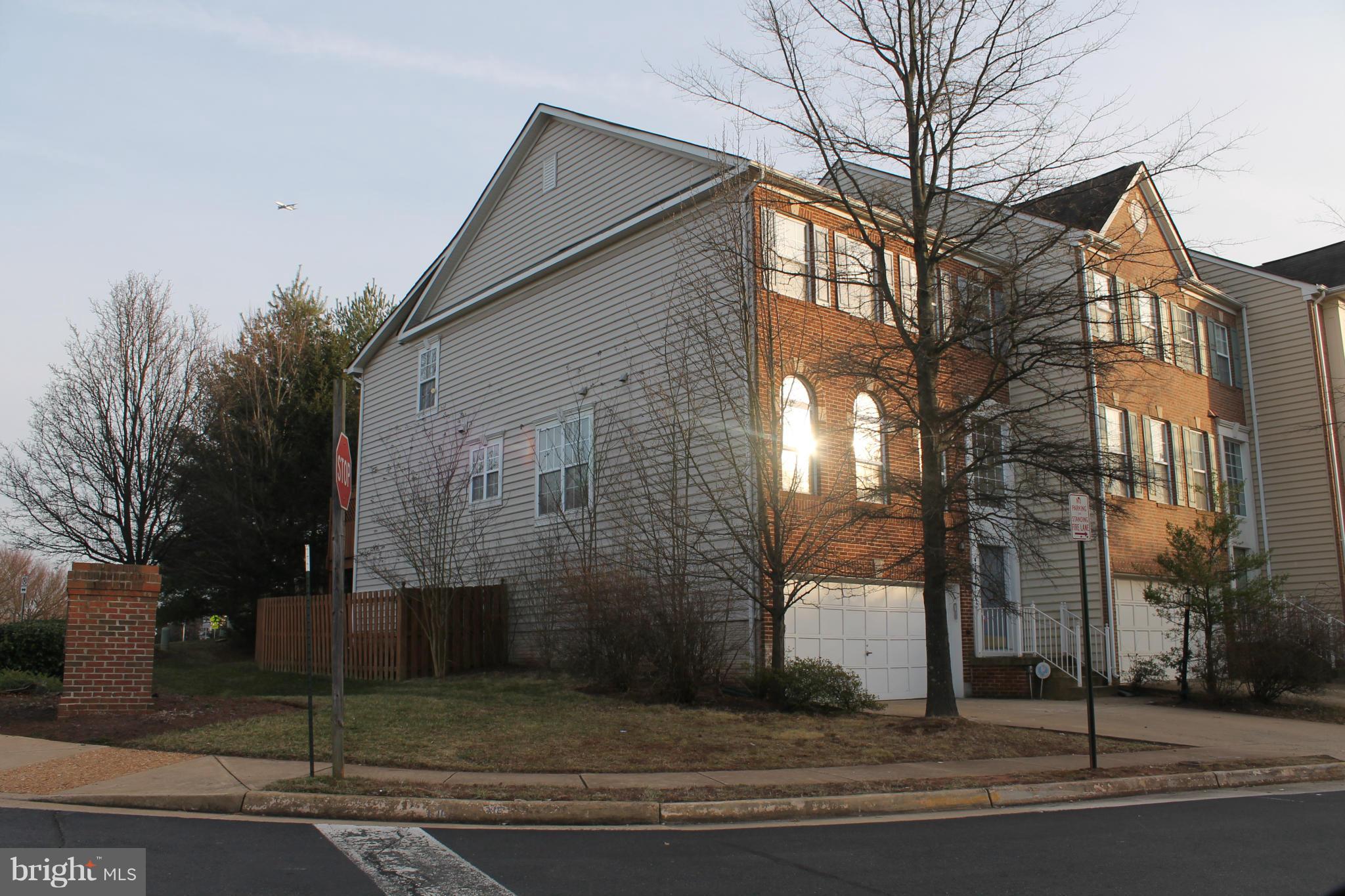 GREAT FALLS CHASE - Residential Lease