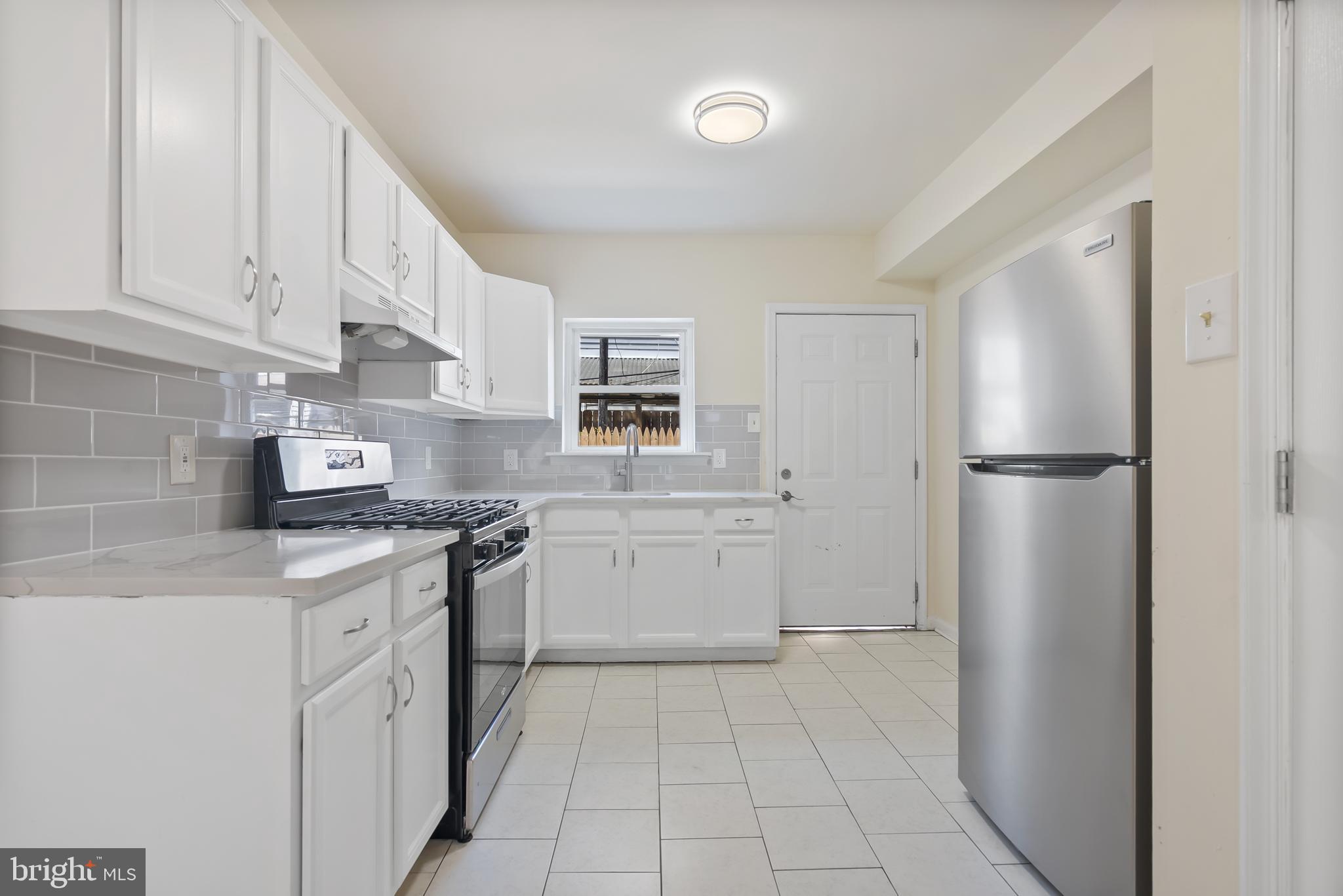 POINT BREEZE - Residential