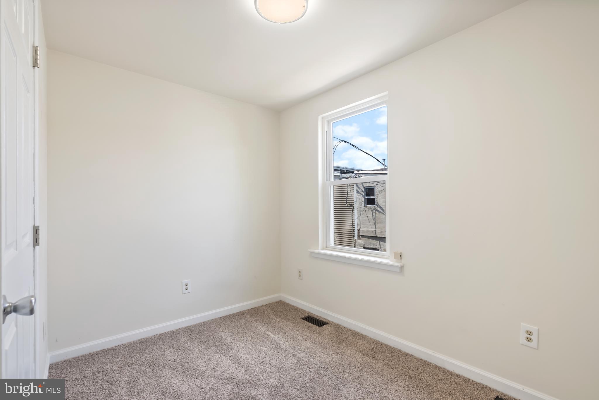 POINT BREEZE - Residential