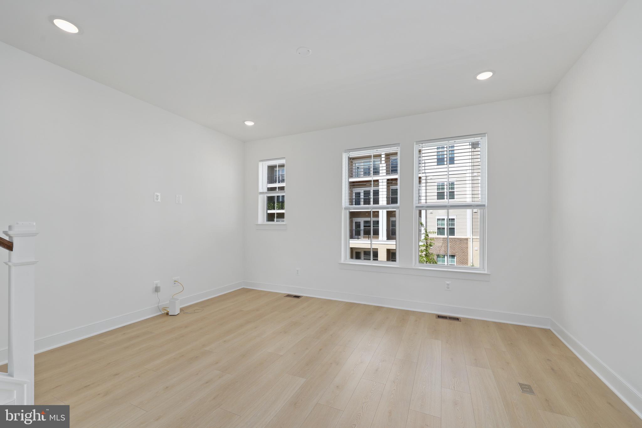 THE GROVE AT JACKSON VILLAGE - Residential Lease