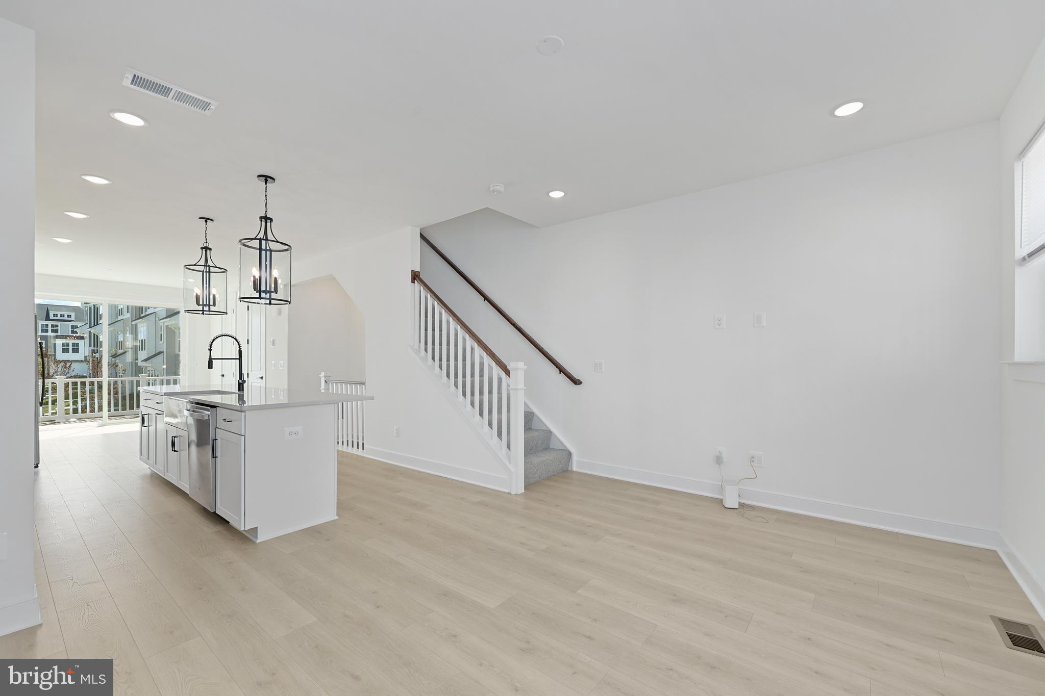 THE GROVE AT JACKSON VILLAGE - Residential Lease