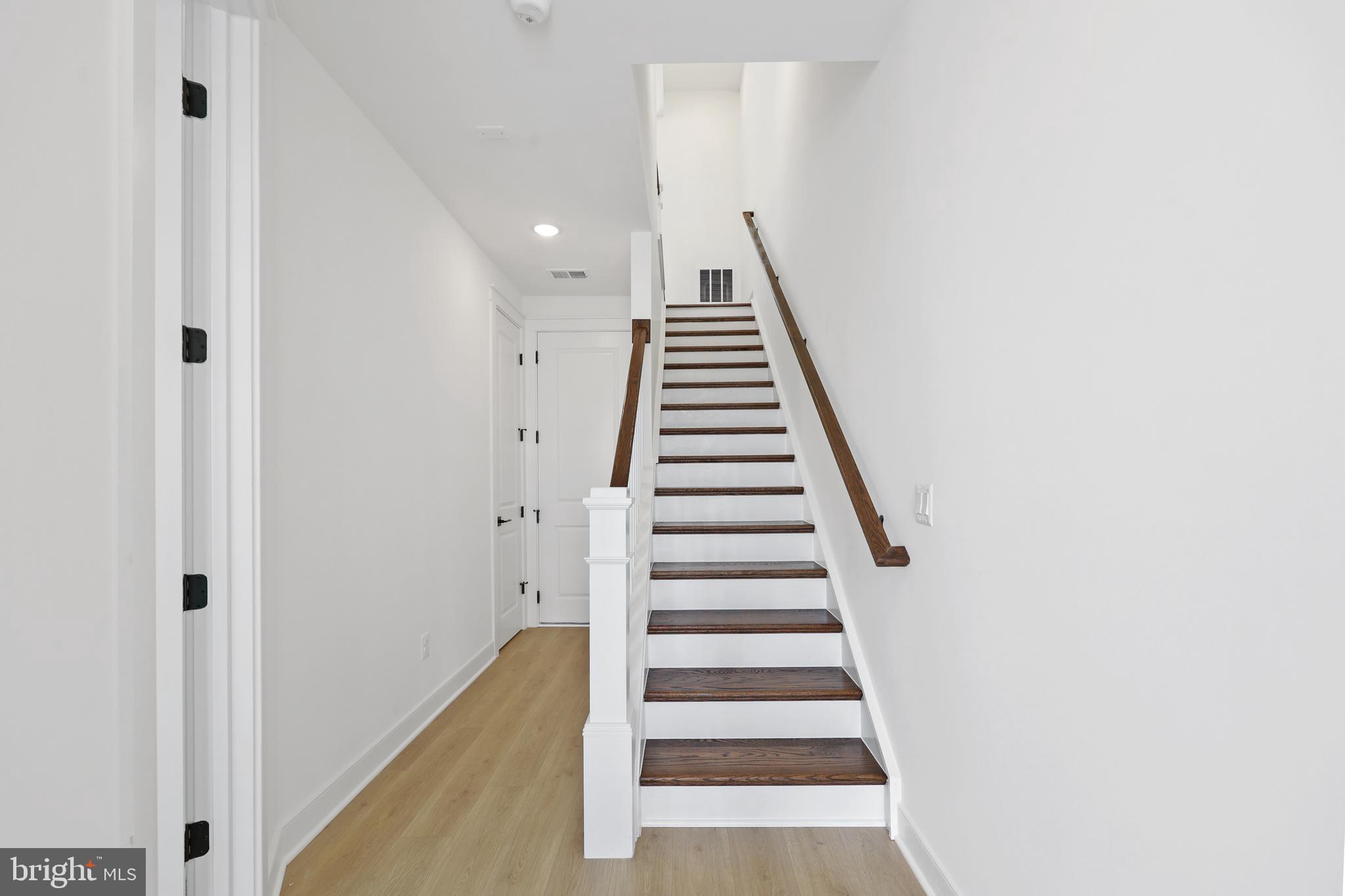 THE GROVE AT JACKSON VILLAGE - Residential Lease