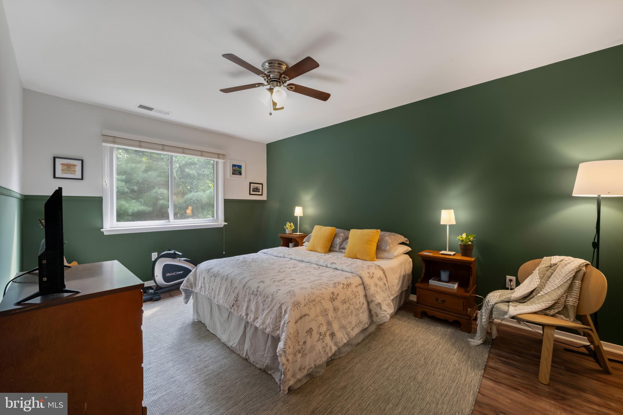 HAMPSTEAD VALLEY - Residential