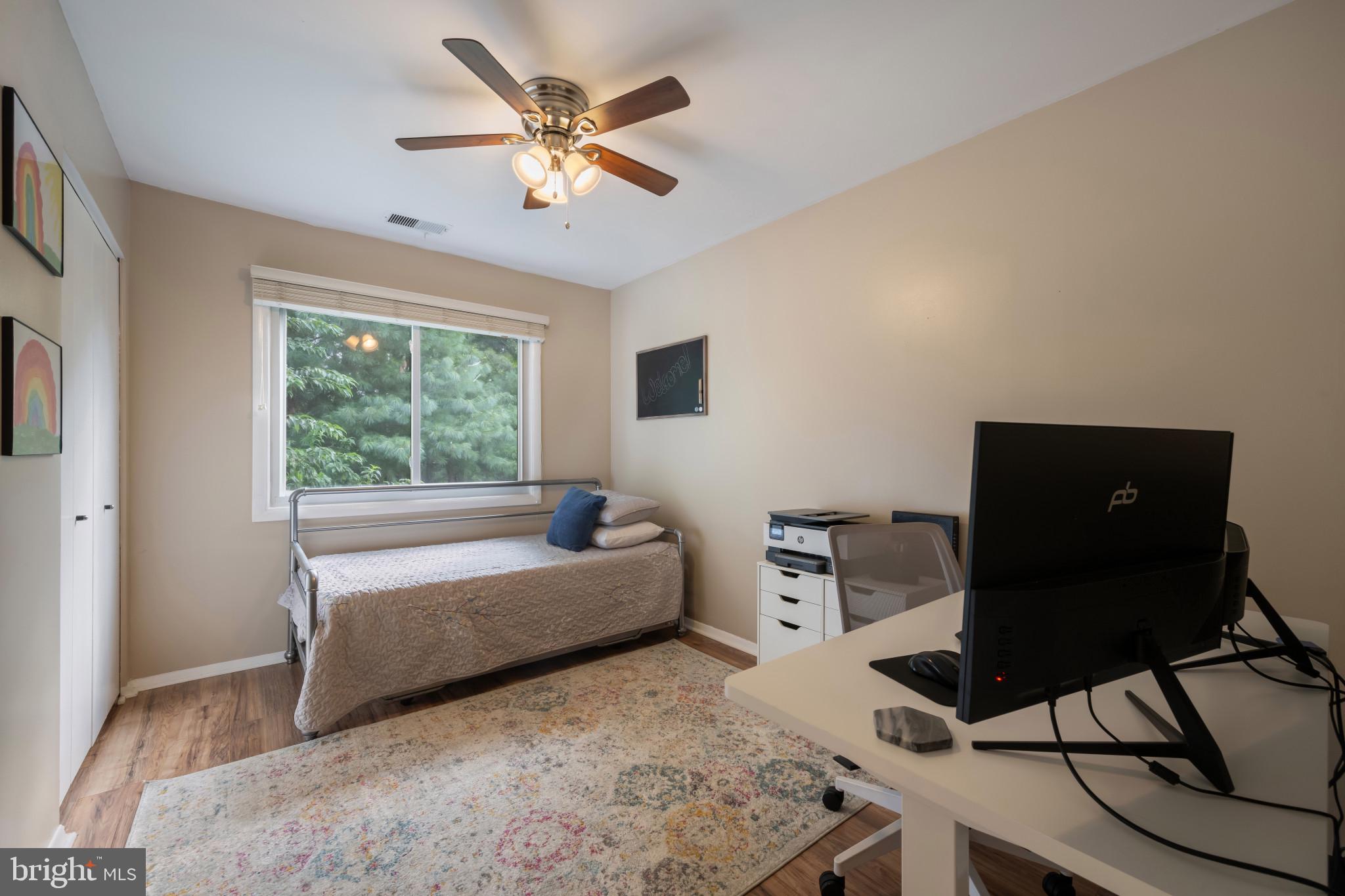 HAMPSTEAD VALLEY - Residential