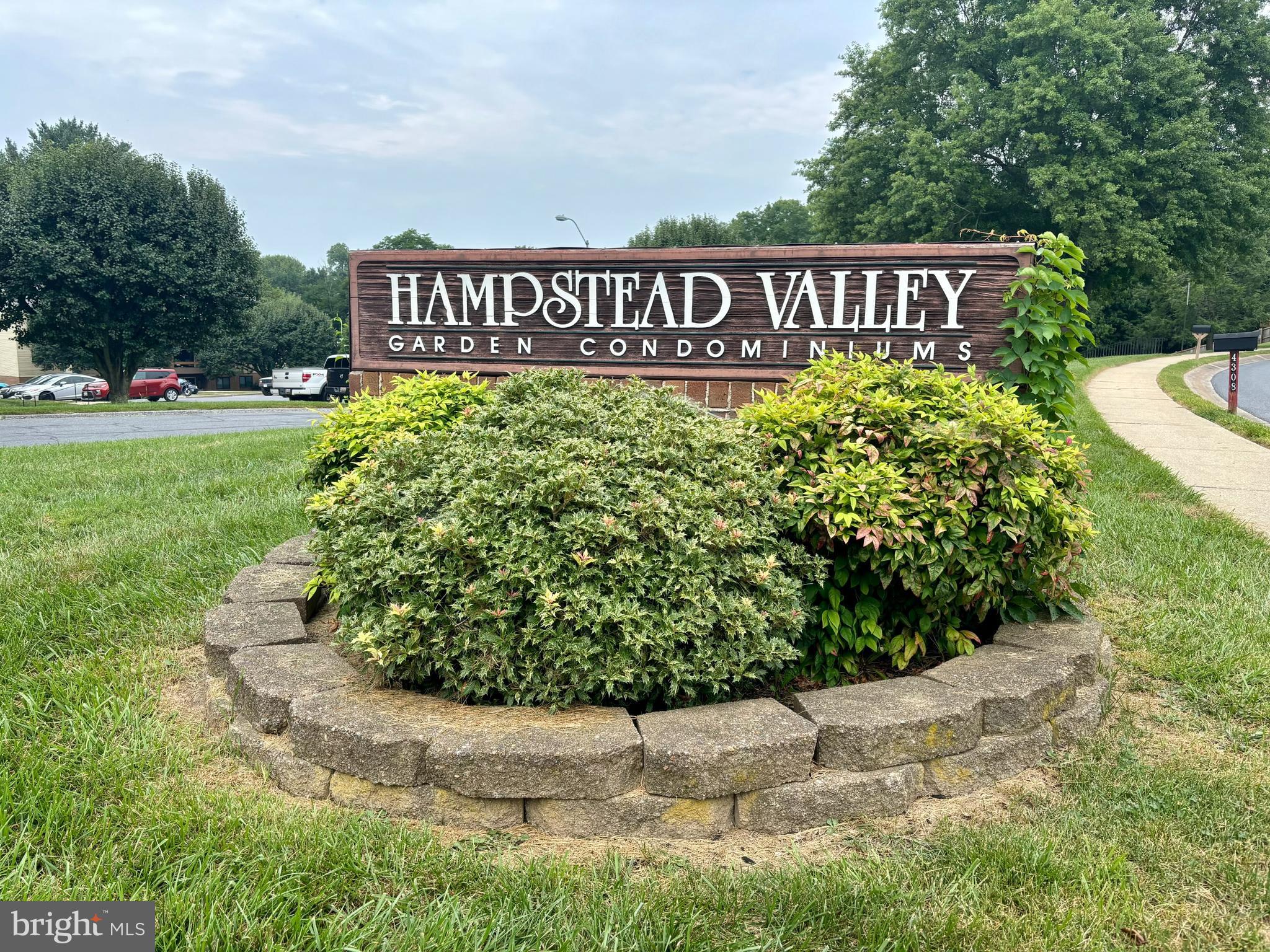 HAMPSTEAD VALLEY - Residential