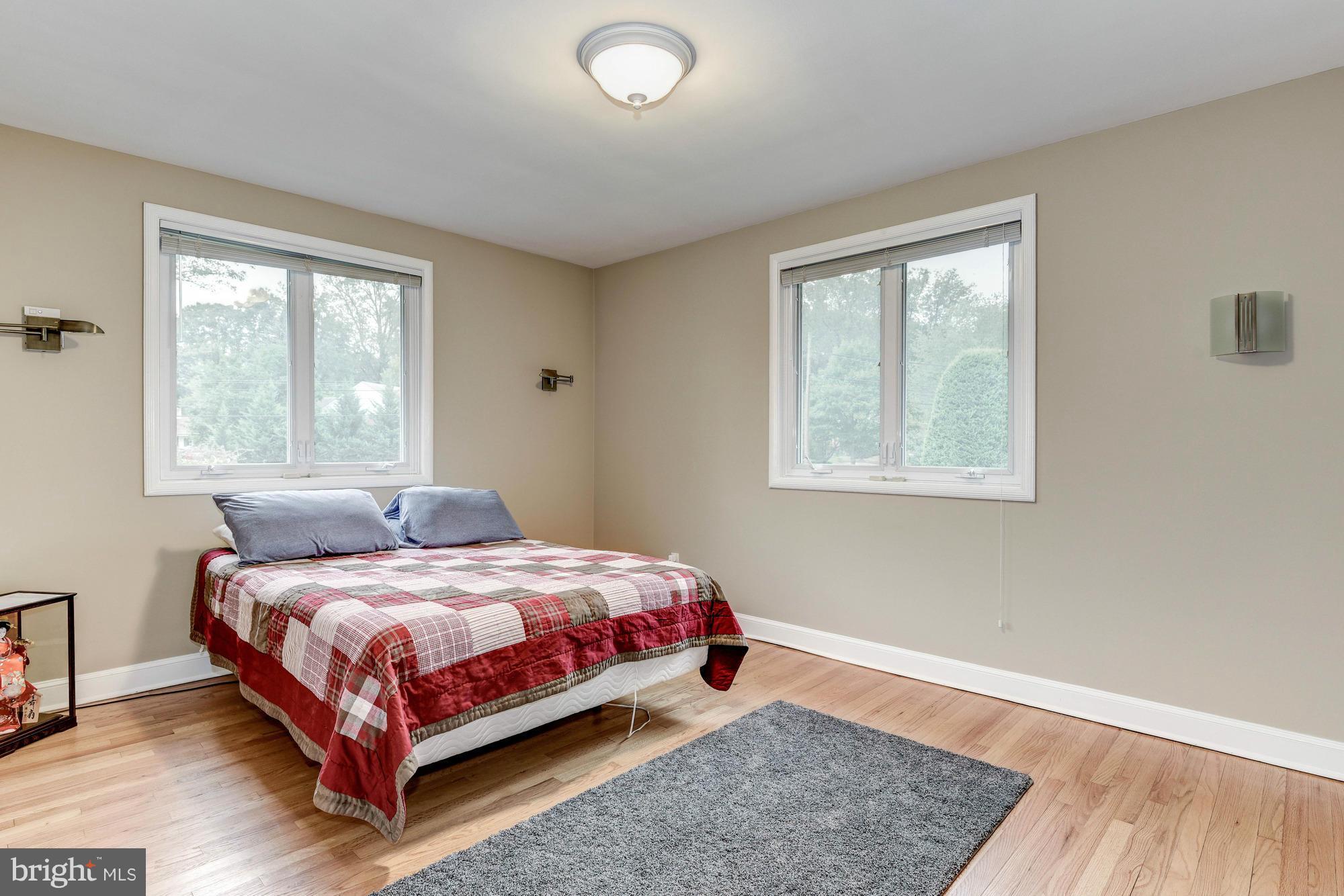 GREENWICH FOREST - Residential