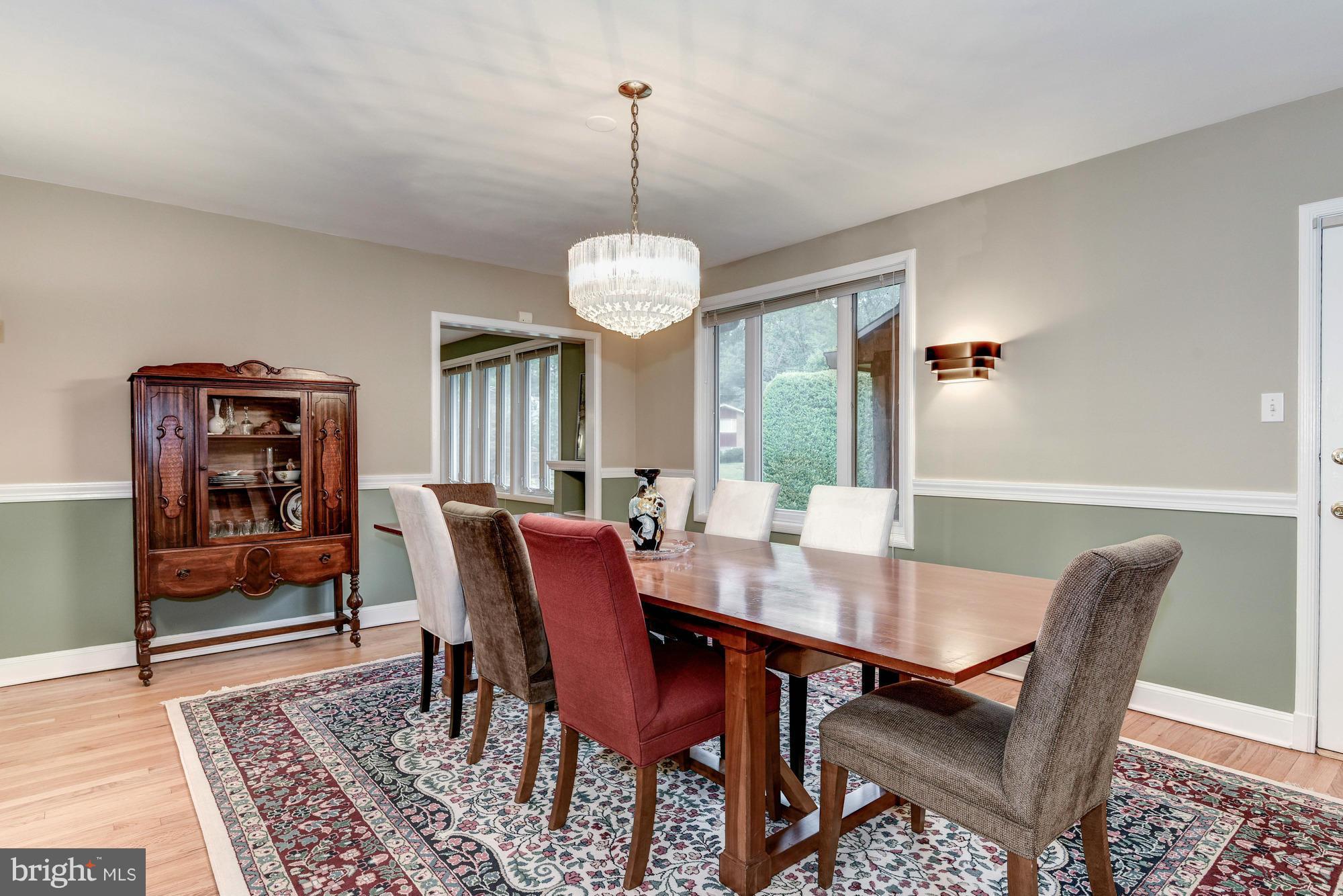 GREENWICH FOREST - Residential