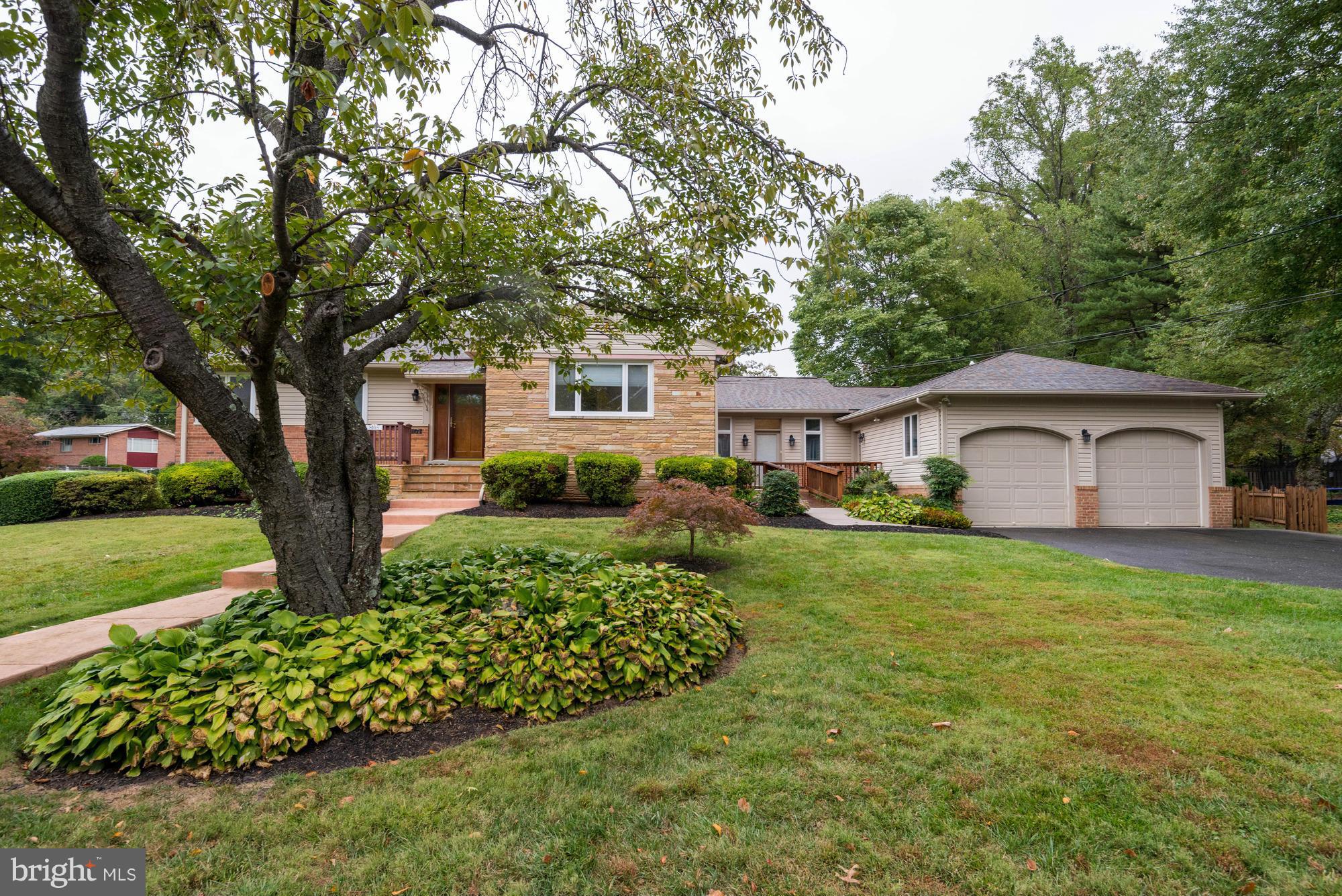 GREENWICH FOREST - Residential