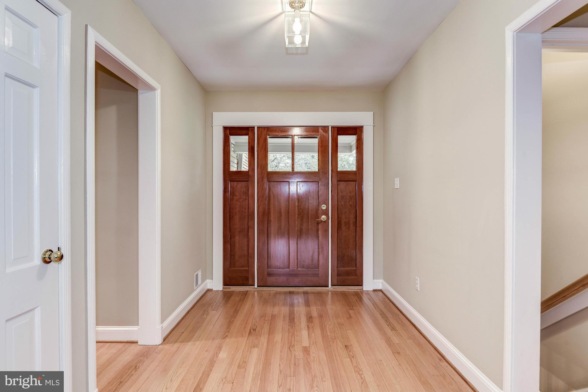 GREENWICH FOREST - Residential