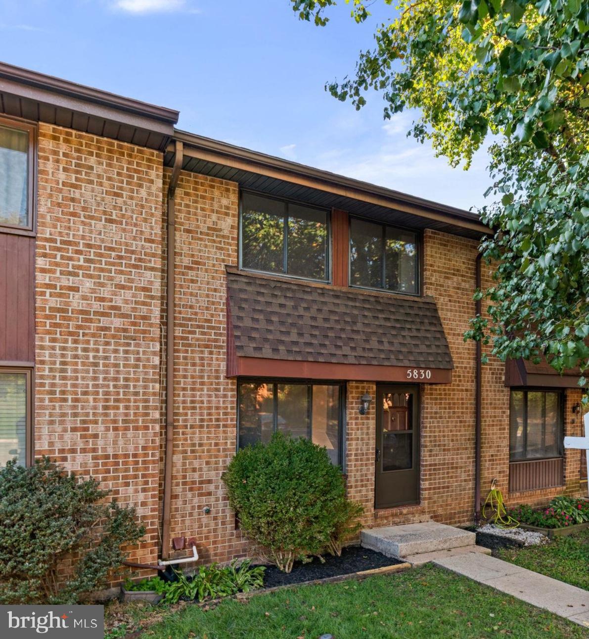 5830 DIGGERS LANE 4-02