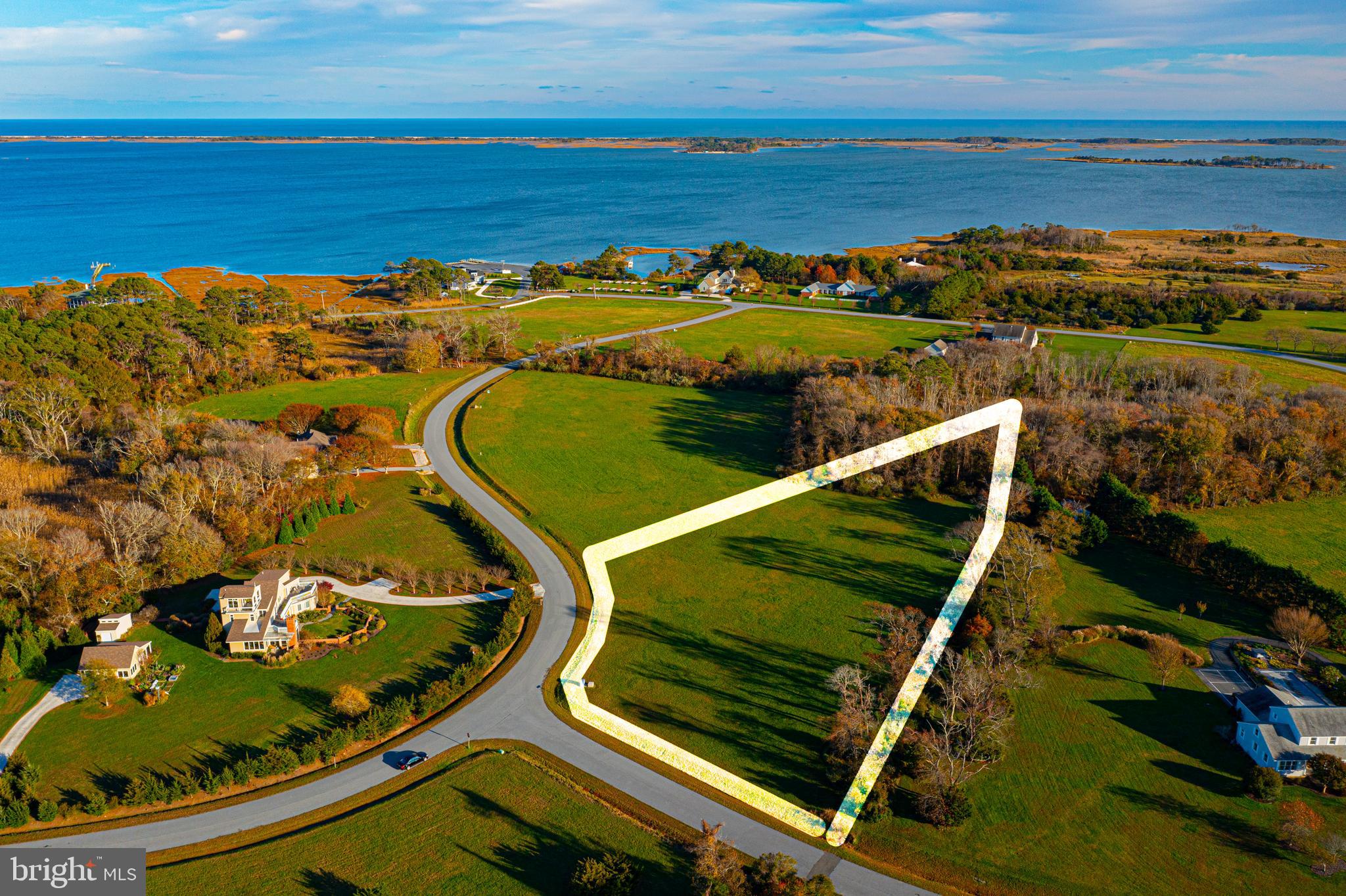 SOUTH POINT FARMS - Land