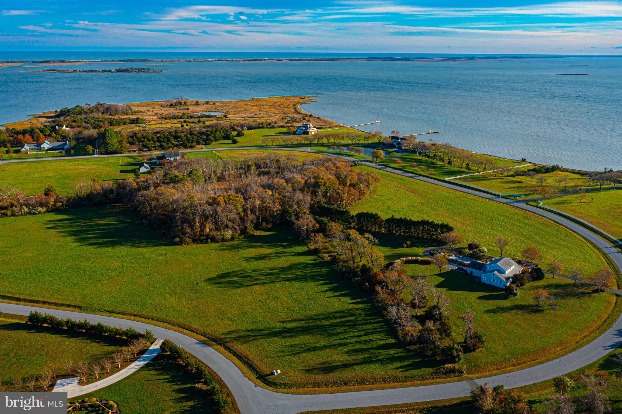 SOUTH POINT FARMS - Land