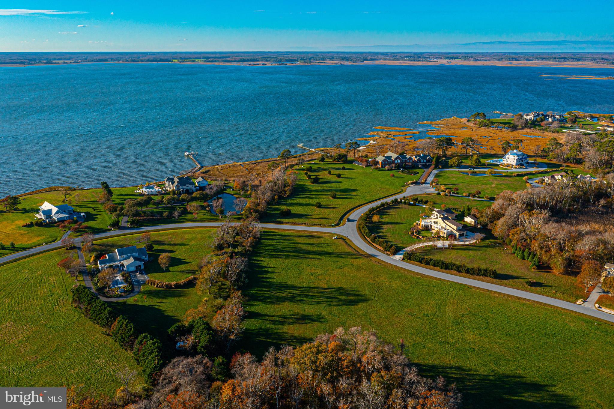 SOUTH POINT FARMS - Land