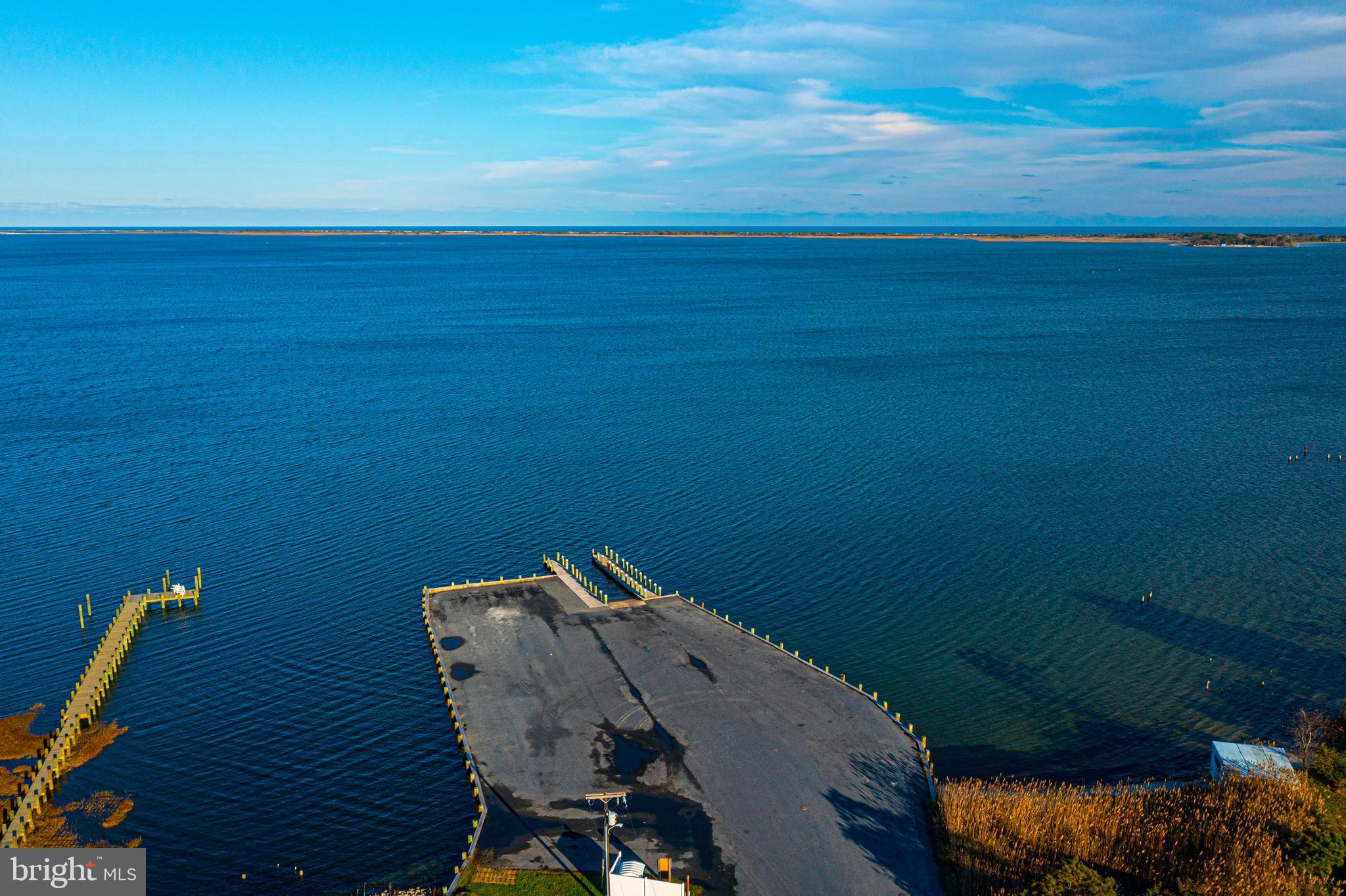 SOUTH POINT FARMS - Land