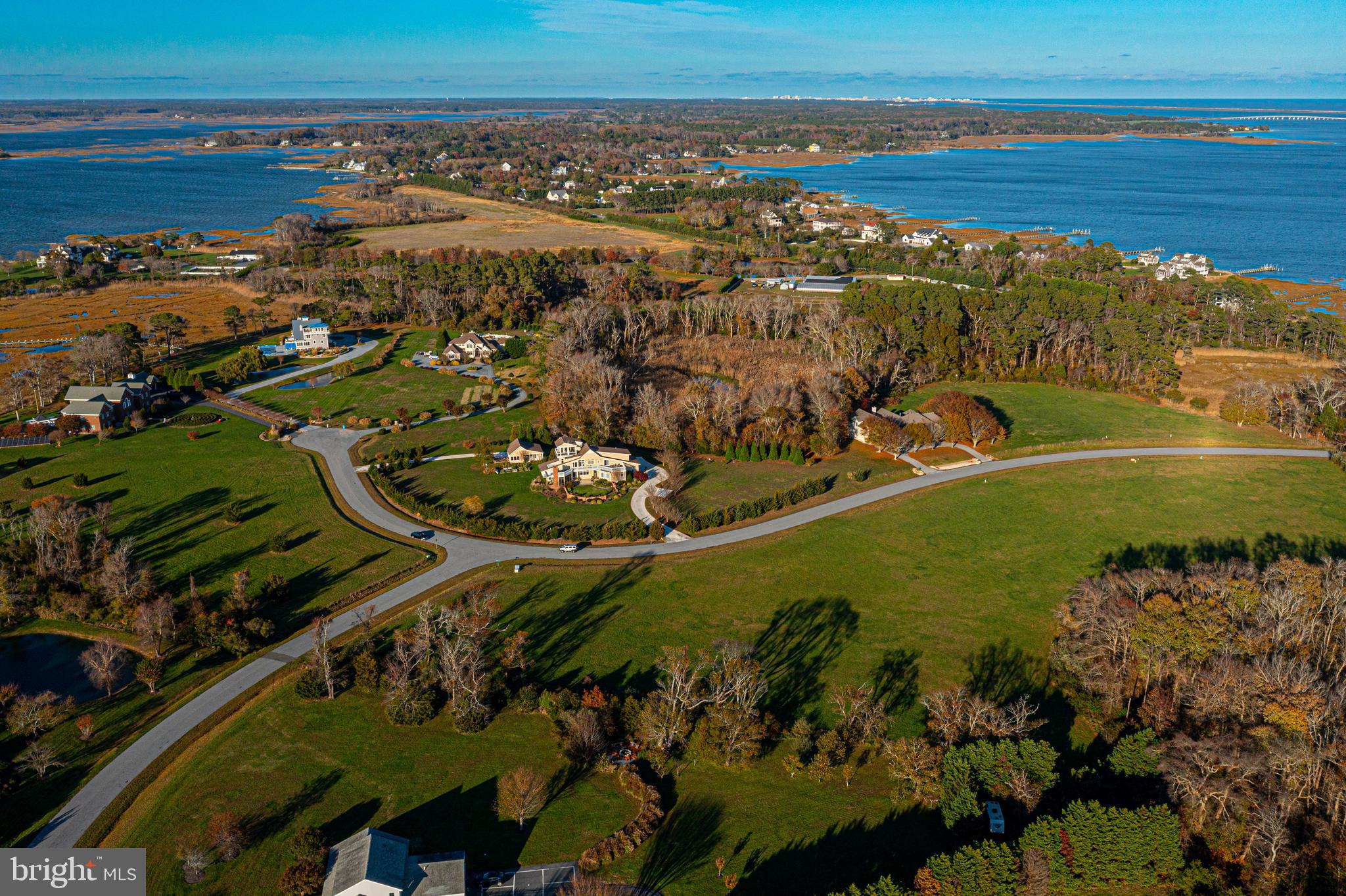 SOUTH POINT FARMS - Land