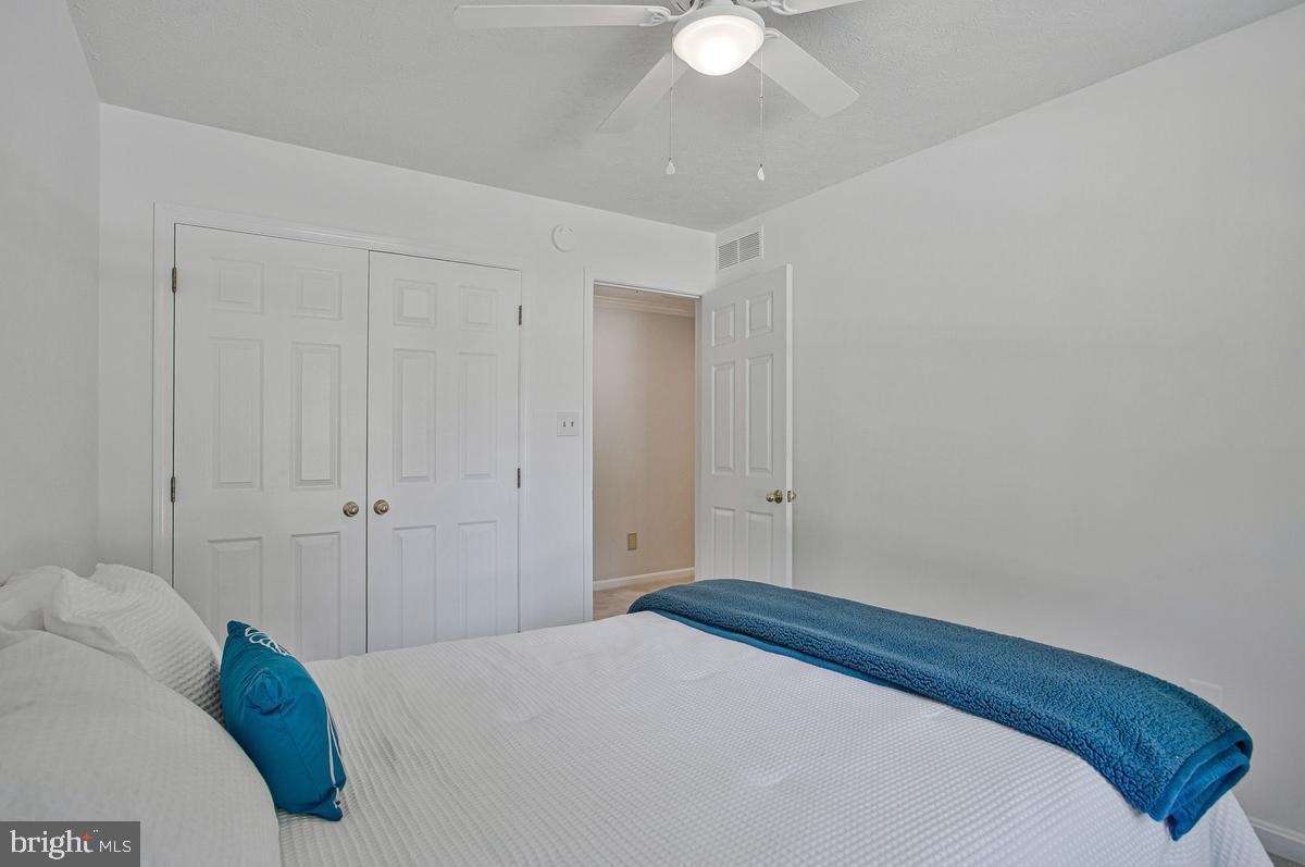 ELMHURST STATION - Residential
