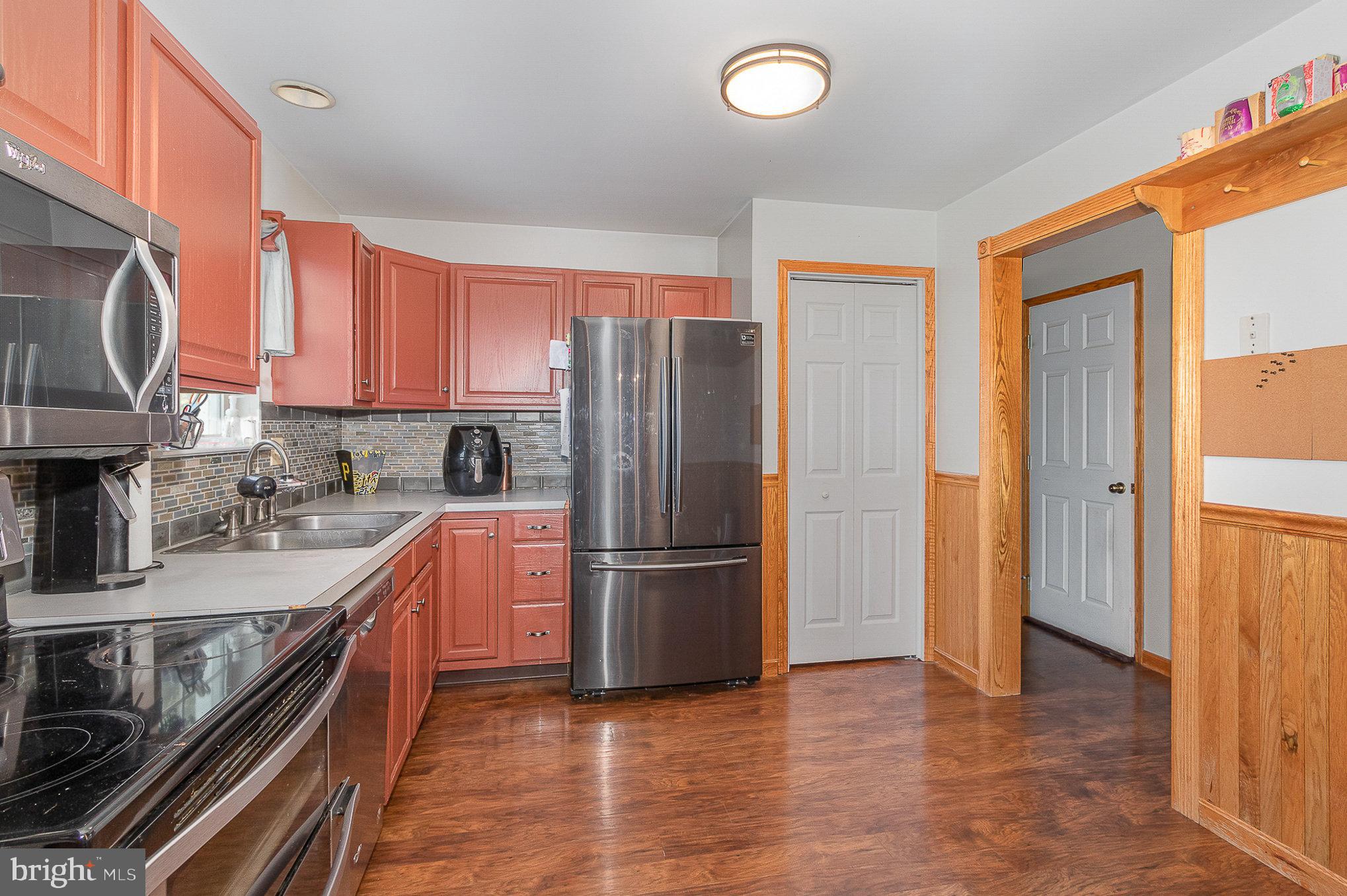 BERRY MOUNTAIN ESTATES - Residential