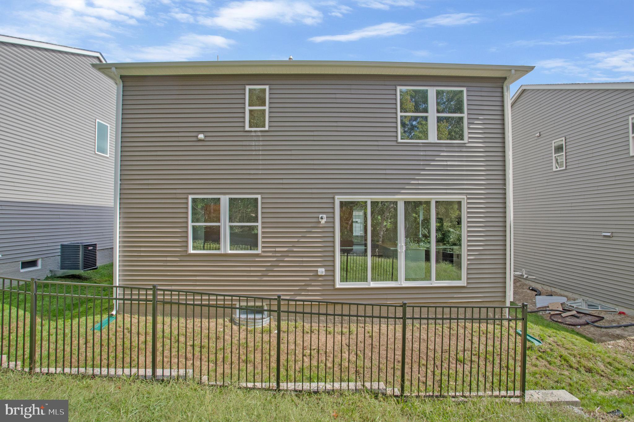 LOVING ESTATES - Residential